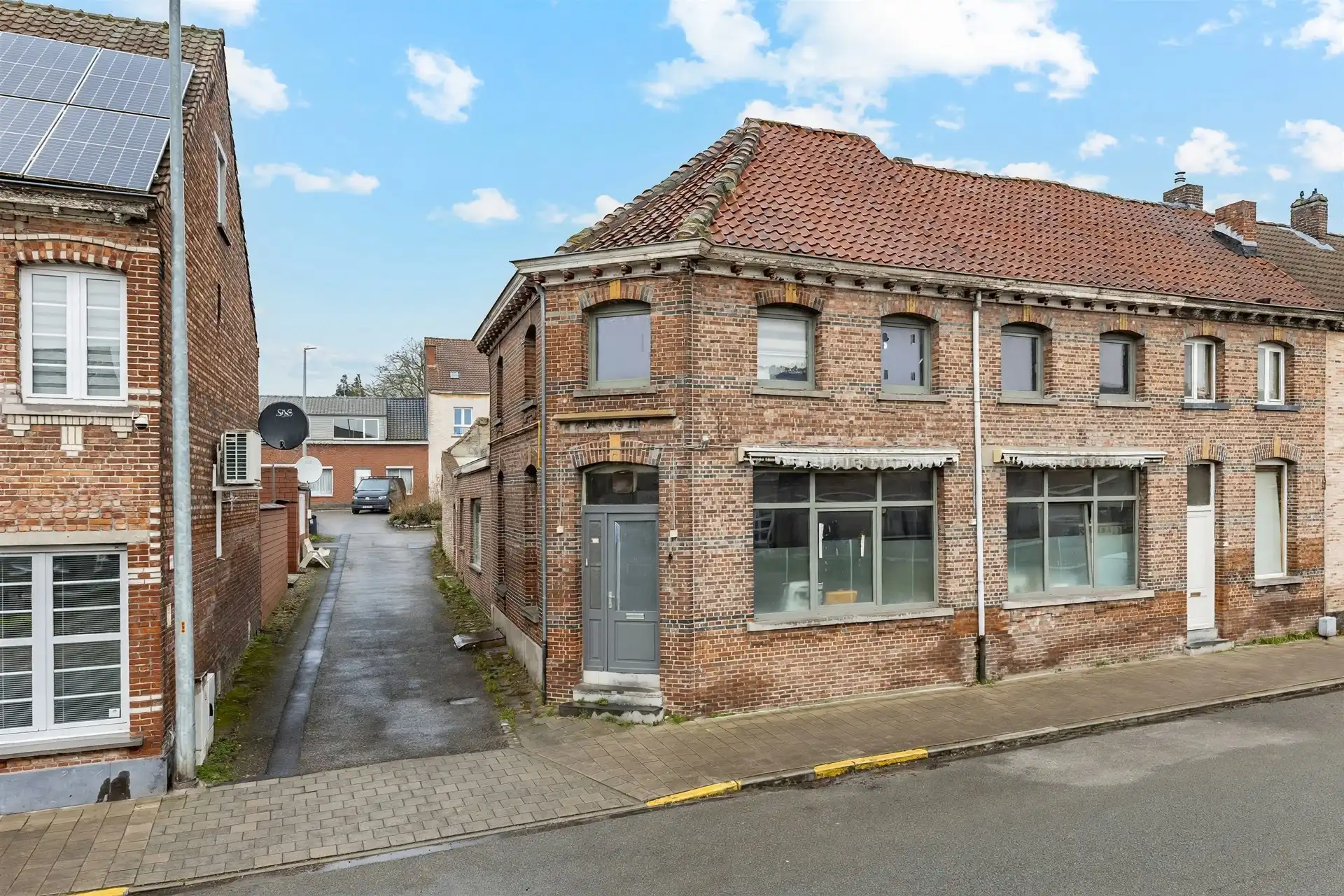 Ruime 4-Slaapkamerwoning in Temse. foto 17