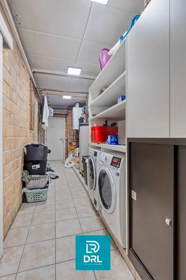 Uniek handelshuis met instapklare woning en binnenzwembad foto 24