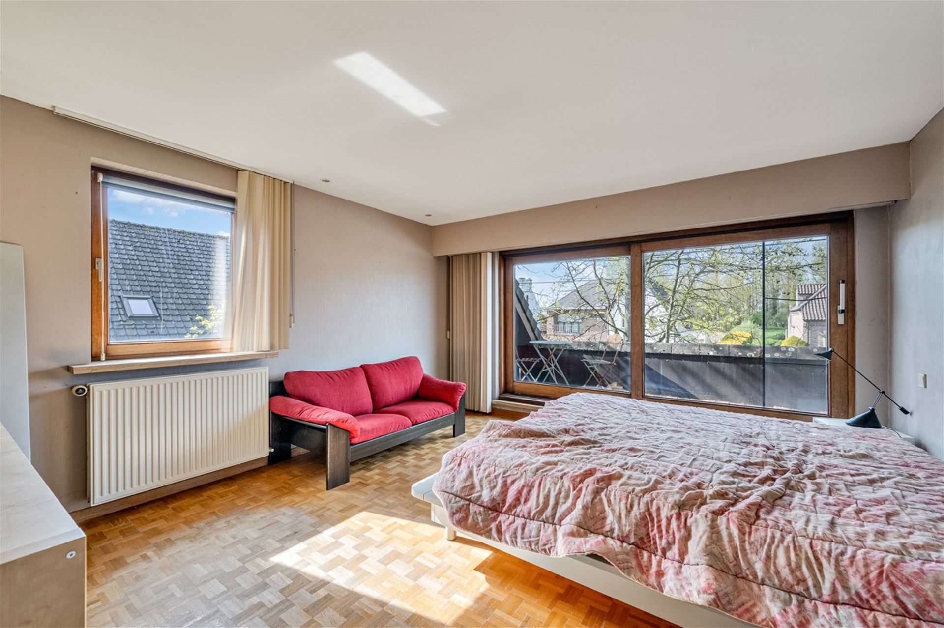 Ruime open bebouwing gelegen op verbindingsweg tussen Lede en Aalst foto 16