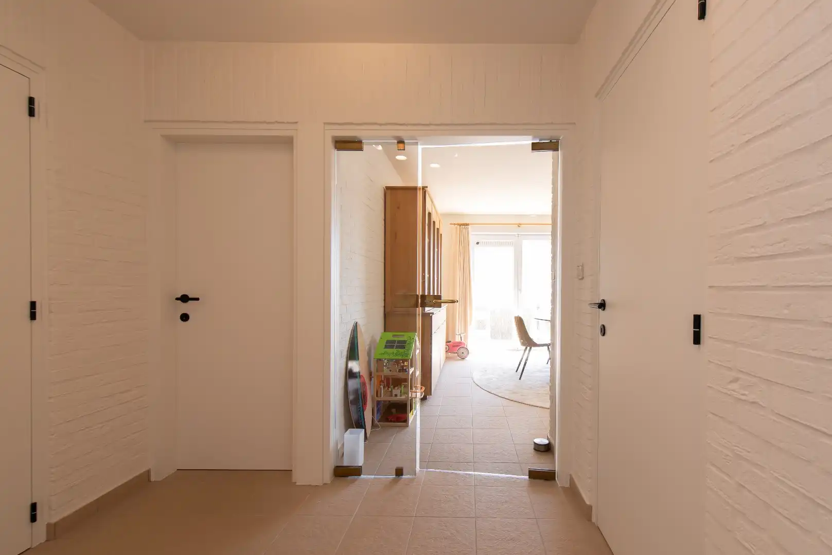 Ruim en lichtrijk appartement in Raversijde – 3 slaapkamers & groot terras foto 15