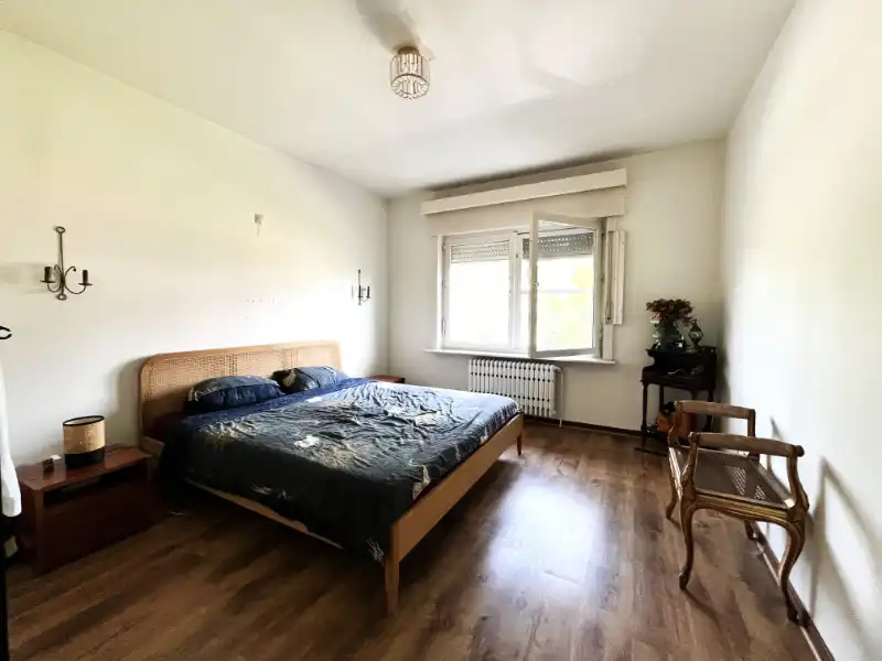 Ruim en karaktervol app. met 2 slaapkamers en garage foto 15
