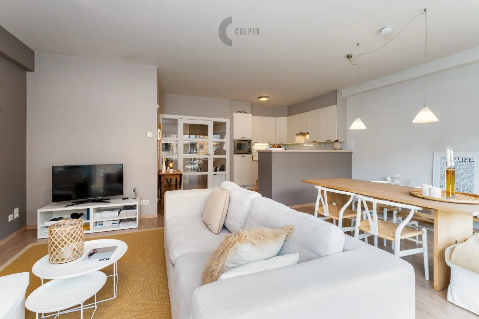 Lichtrijk appartement vlakbij de zee in Heist foto 4