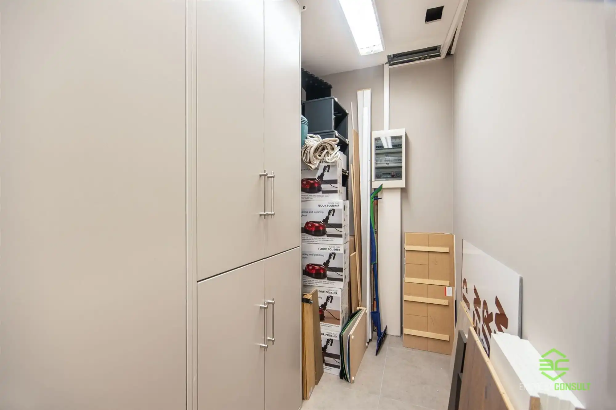 Commerciële ruimte op een strategische ligging foto 5