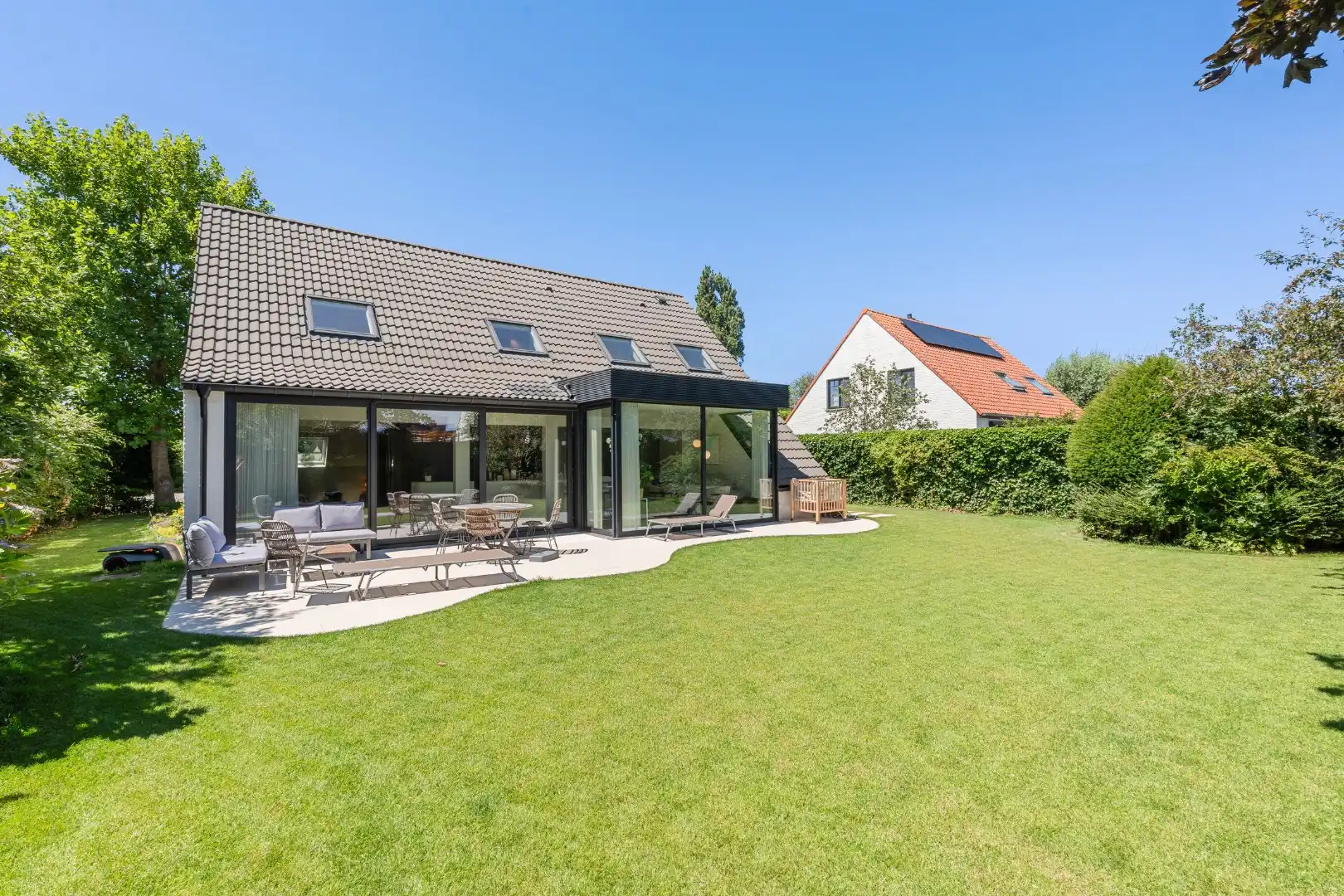 Exclusief gerenoveerde villa in een rustige doodlopende straat nabij het centrum van Knokke foto 11