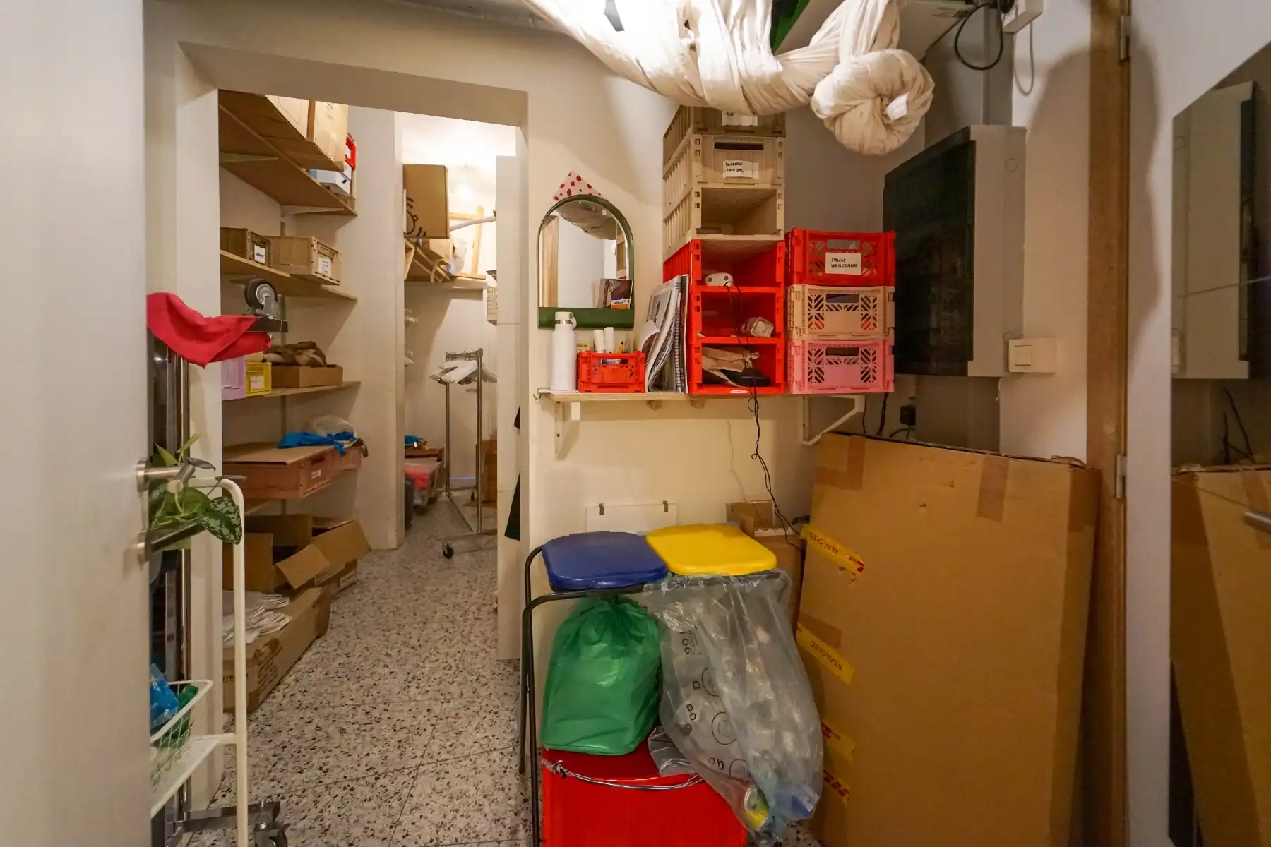 Gerenoveerd handelspand vlakbij Vrijdagsmarkt foto 26
