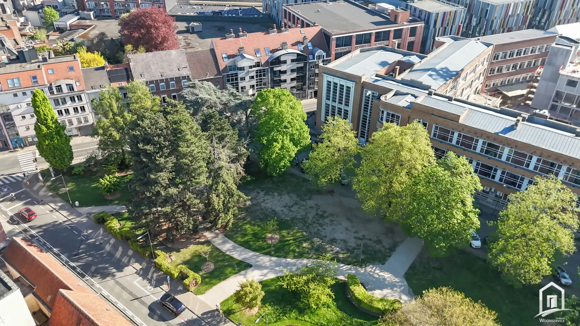 Gezellig en ruim duplex-appartement in centrum Aalst foto 2