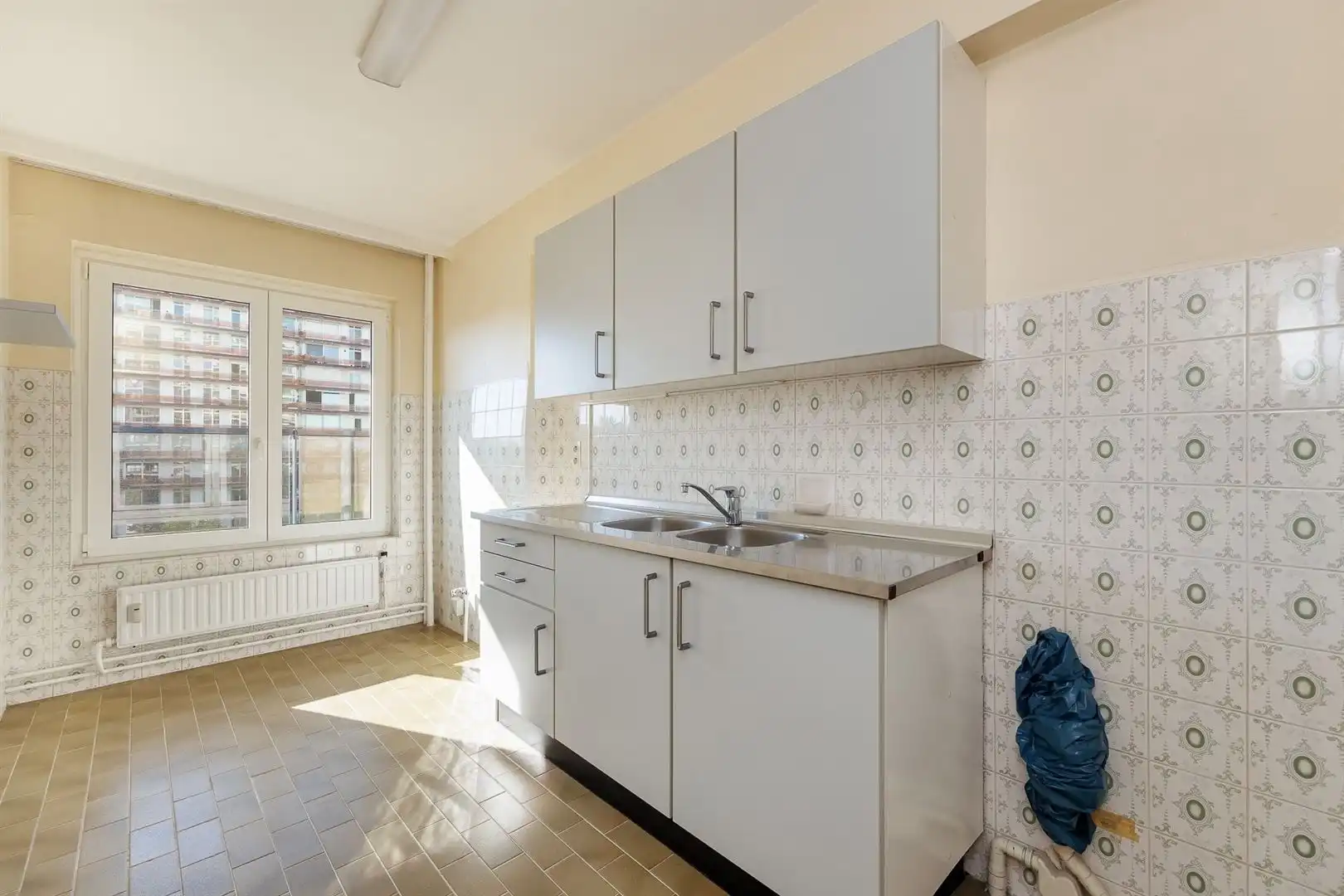 Lichtrijk appartement met panoramisch uitzicht, groot terras en parking foto 18