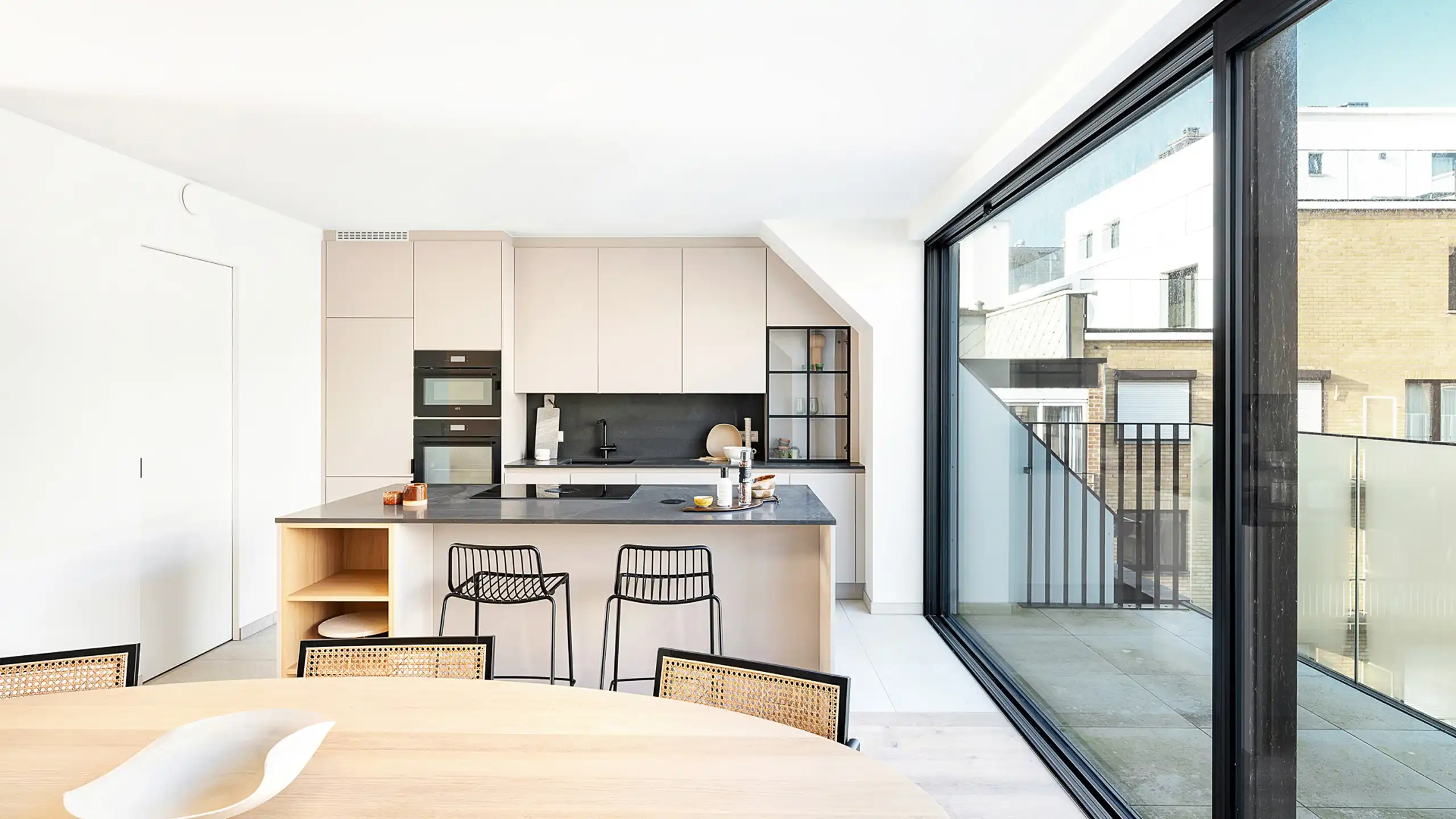 PENTHOUSE met zonnige terrassen nabij de Zeedijk... foto 12