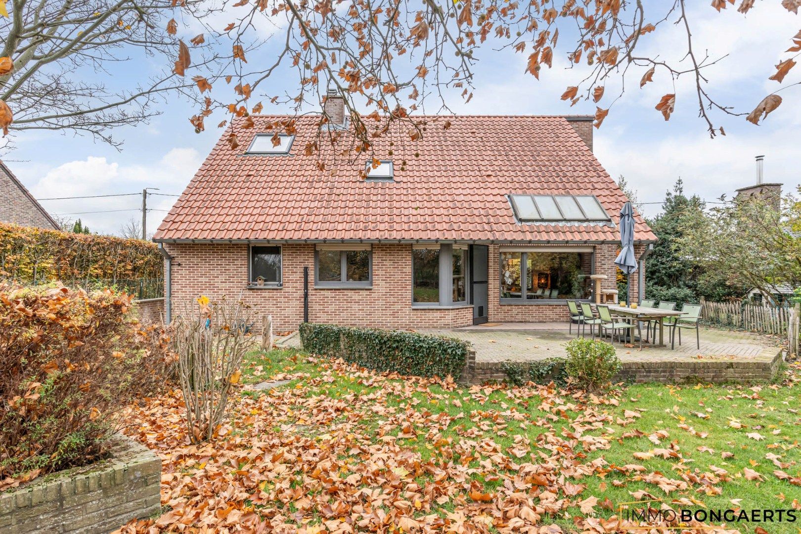 Ruime woning met 5 slaapkamers foto 25