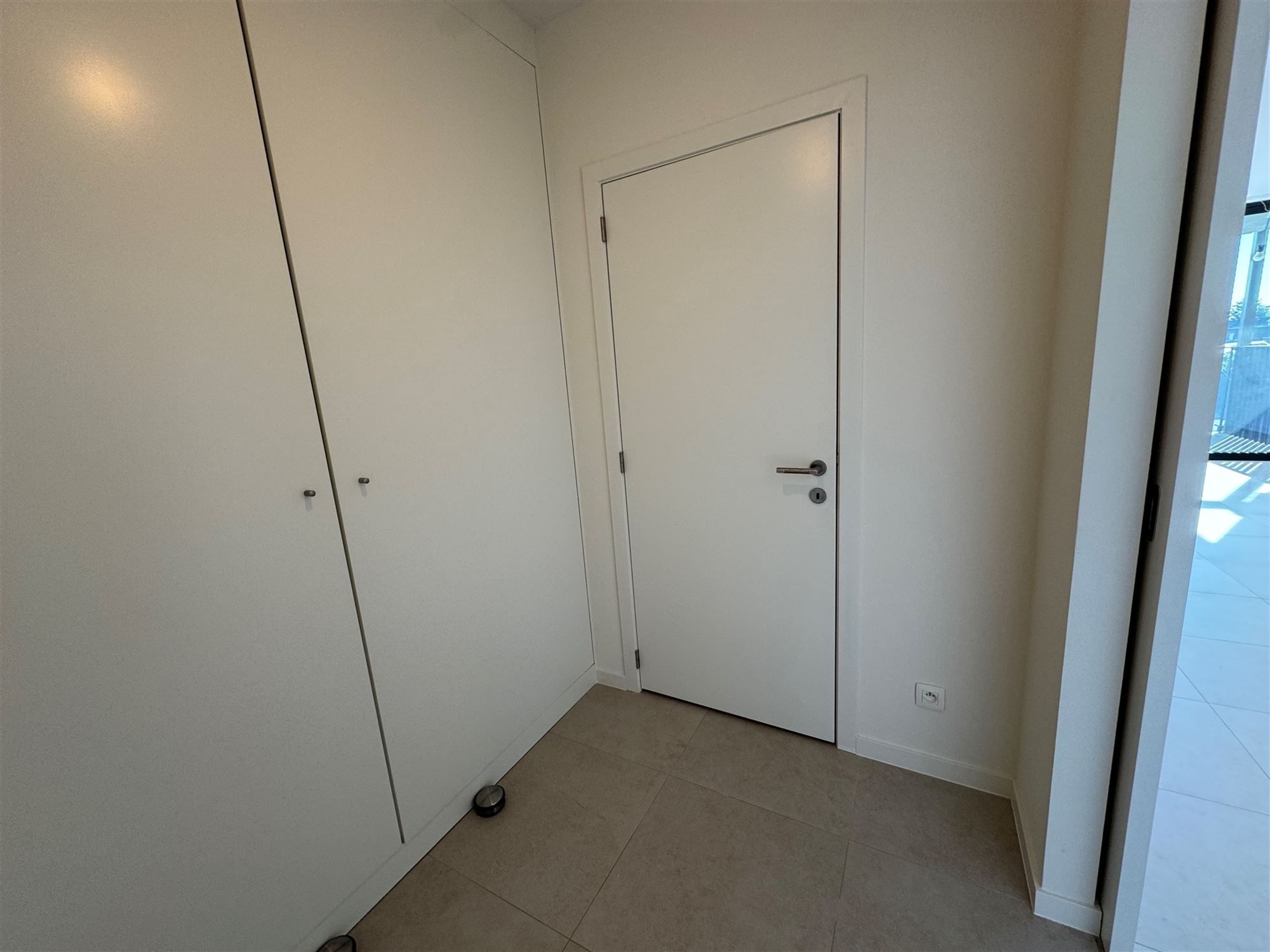 NIEUWBOUW APPARTEMENT (66M²) MET 1 SLAAPKAMER EN RUIM TERRAS TE BERINGEN CENTRUM  foto 10