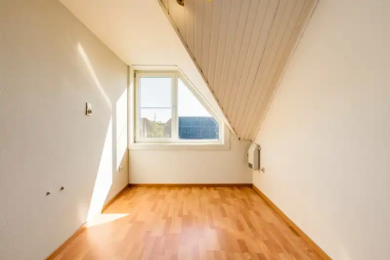 Op te frissen woning met perceel bouwgrond foto 13