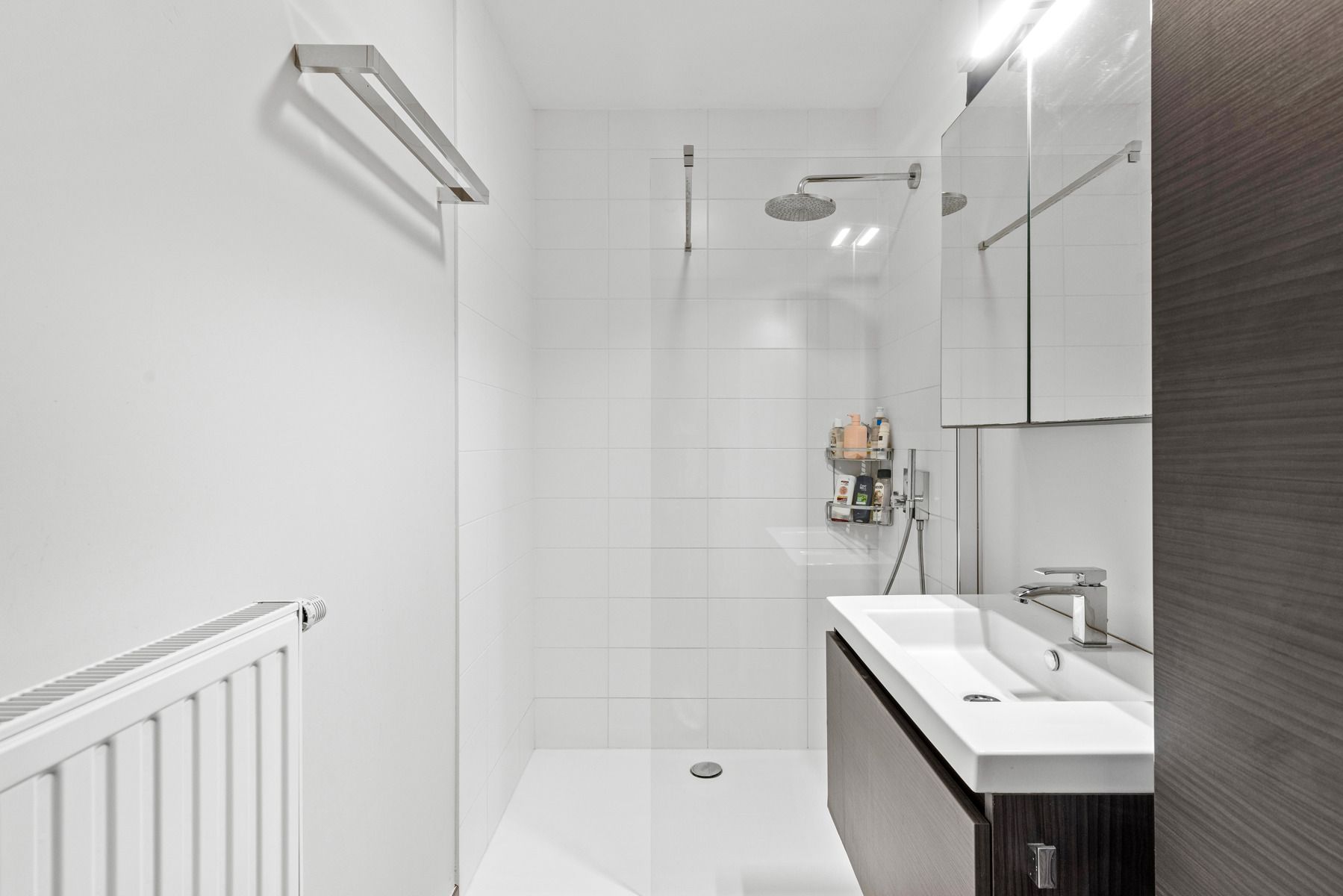 Modern & Lichtrijk 3 slk appartement in trendy  Dok Noord foto 11