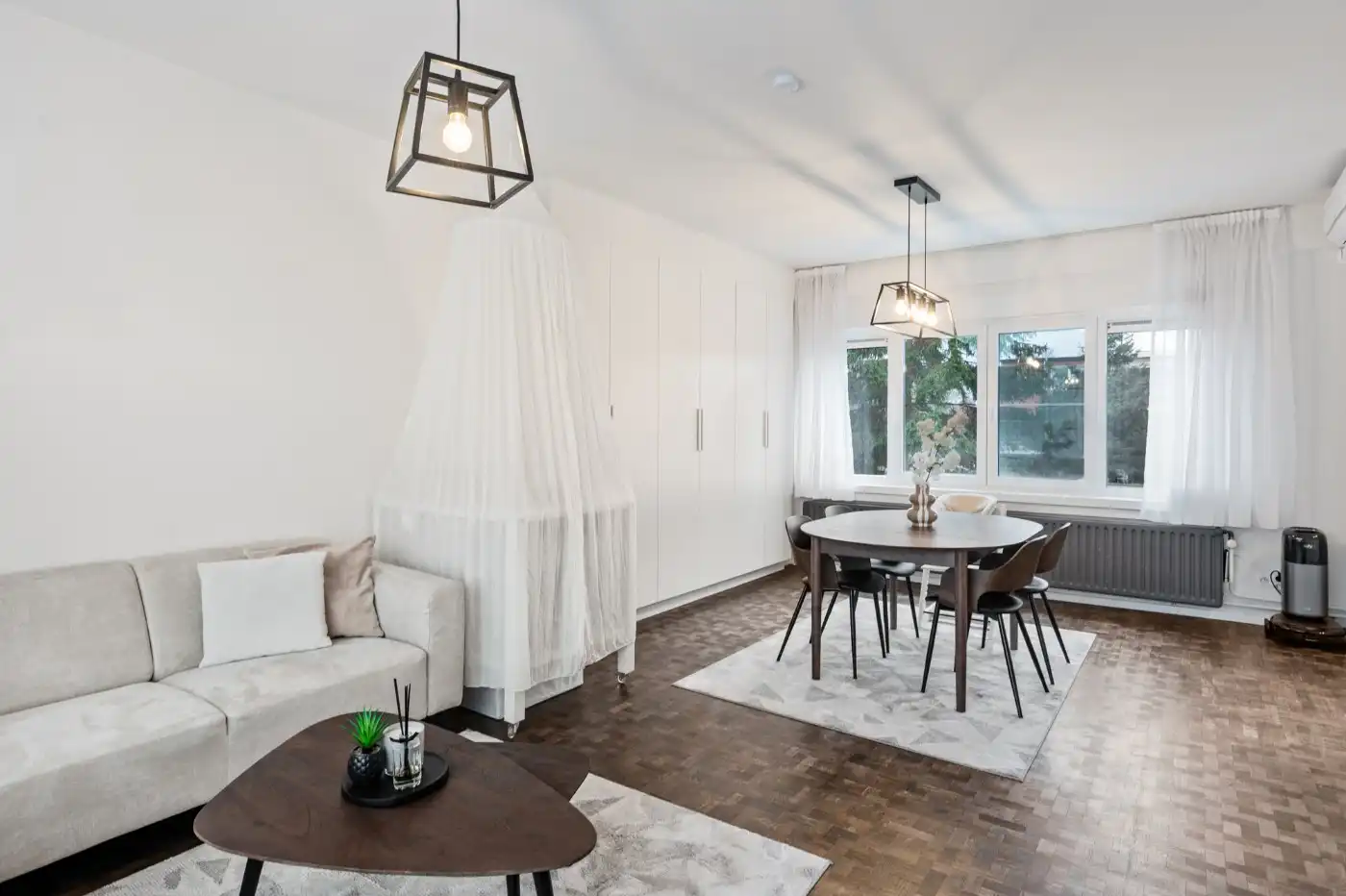 Energiezuinige, instapklare woning met 3 slpk., tuin en inpandige garage foto 2