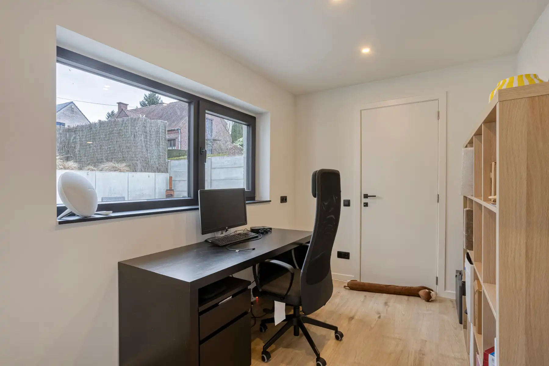Prachtige woning met 3 slaapkamers en bureel foto 23