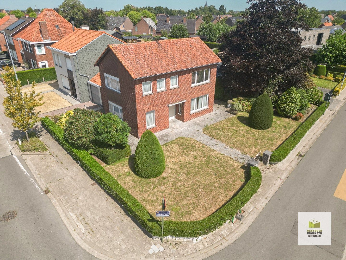 Te renoveren halfopen woning op 778 m2 met 4 slaapkamers (1 gelijkvloers) foto 3