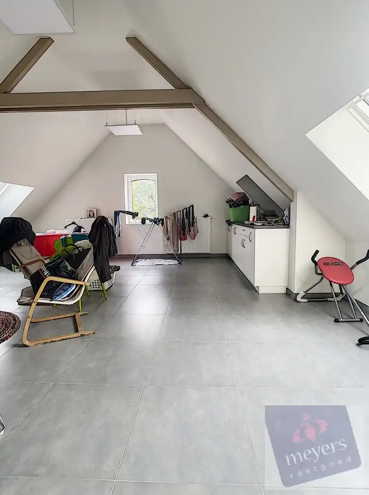 Handelsruimte met woonst op zichtbare ligging in Koersel foto 18