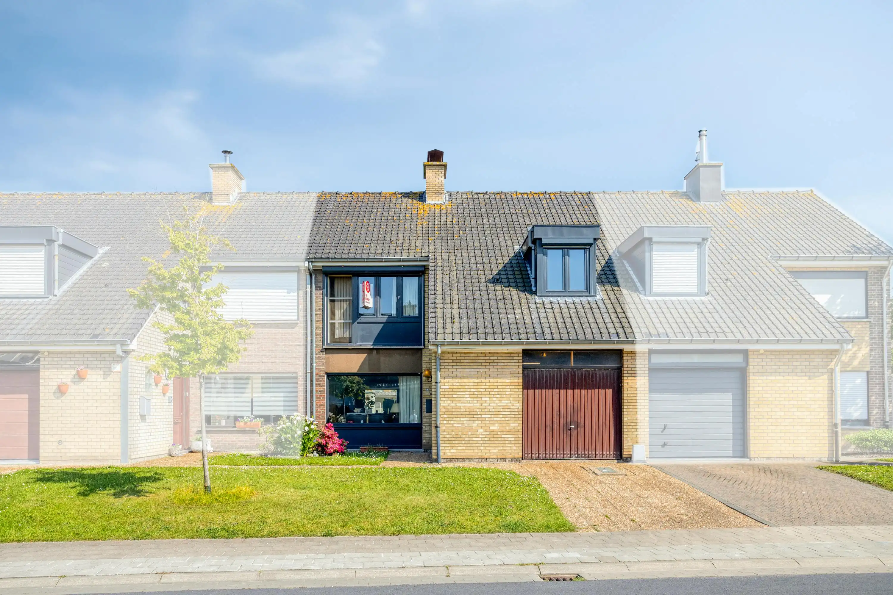 Te renoveren woning met 4 slaapkamers te koop in Koolkerke foto 14