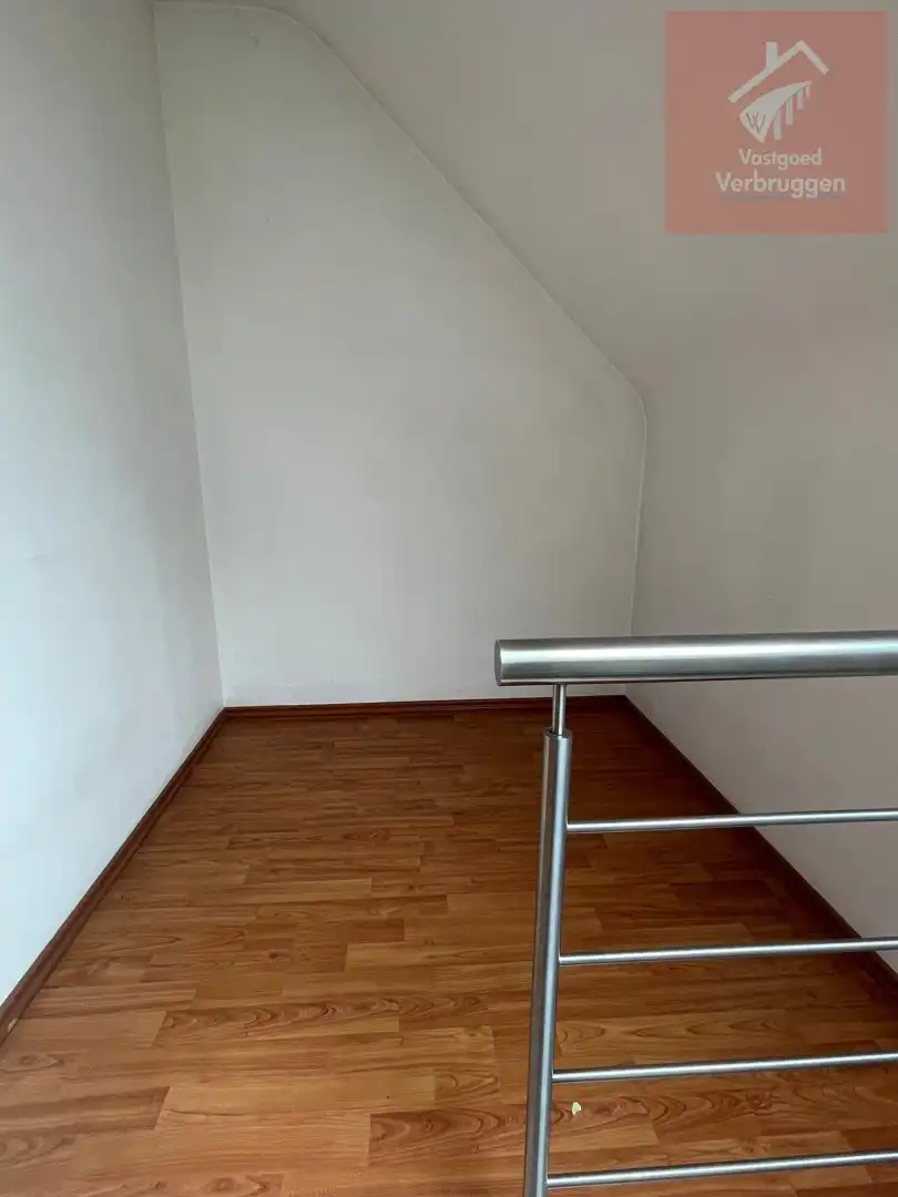 Stijlvol duplex-appartement met 2 slaapkamers op 4de verdieping in hartje Aalst foto 10
