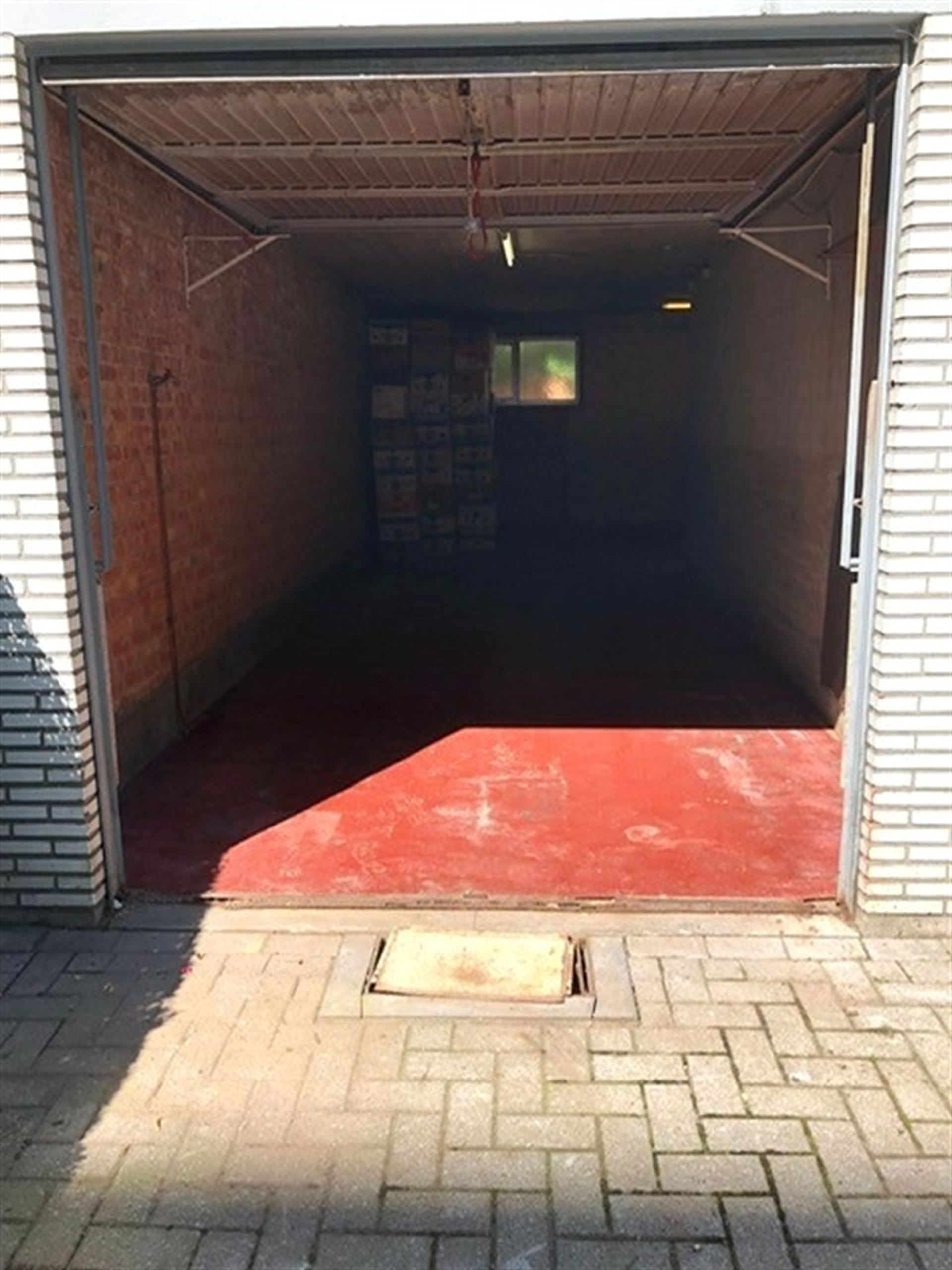 Garage foto 2