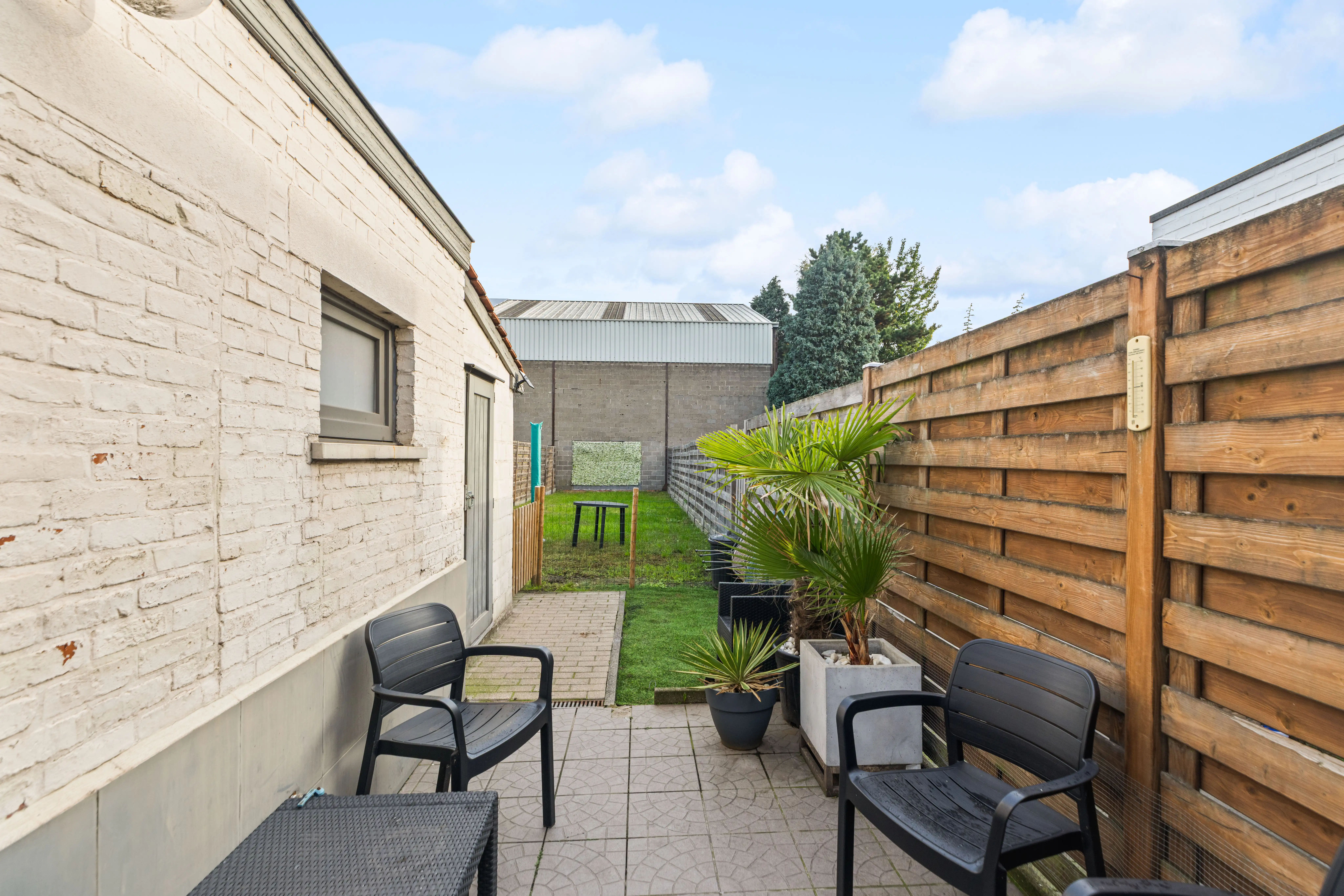 Instapklare starterswoning met tuin nabij centrum Zelzate foto 11