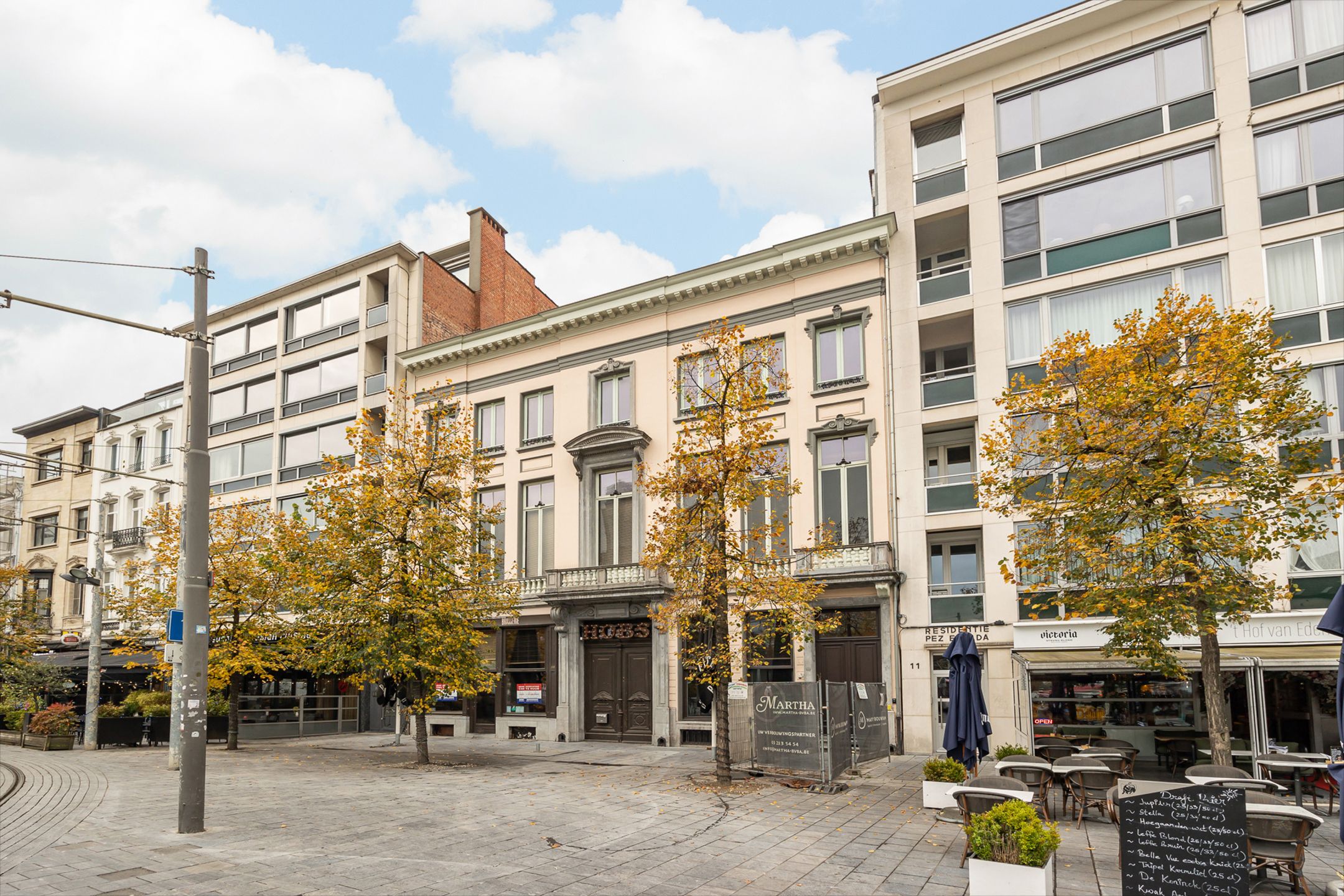 High-end duplex in hart van Antwerpen met iconisch uitzicht foto 3