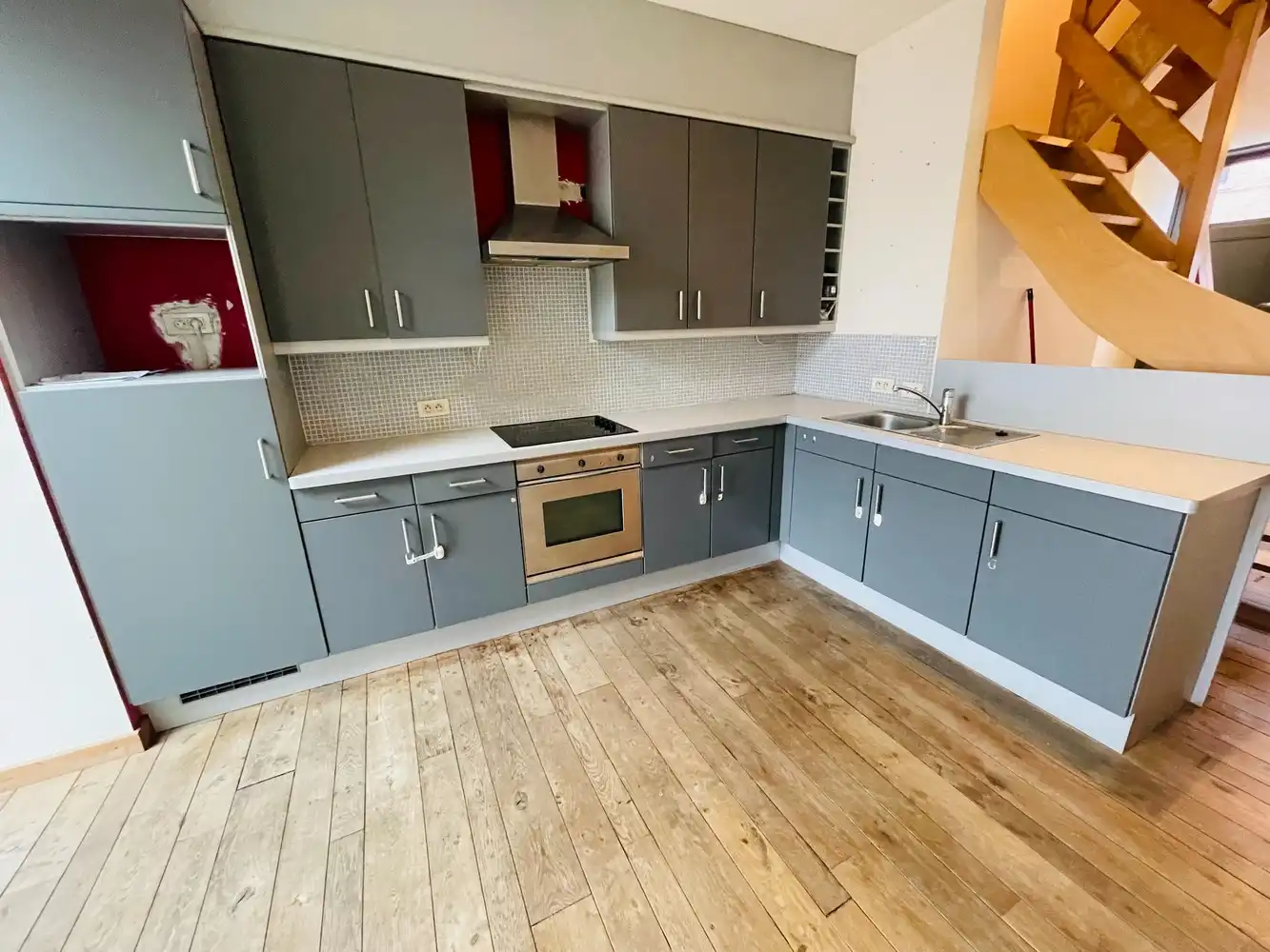 Assebroek, leuk ENERGIEZUINIG gezellig  instapklaar woonhuis met 3 SLAAPKAMERS en tuintje foto 4