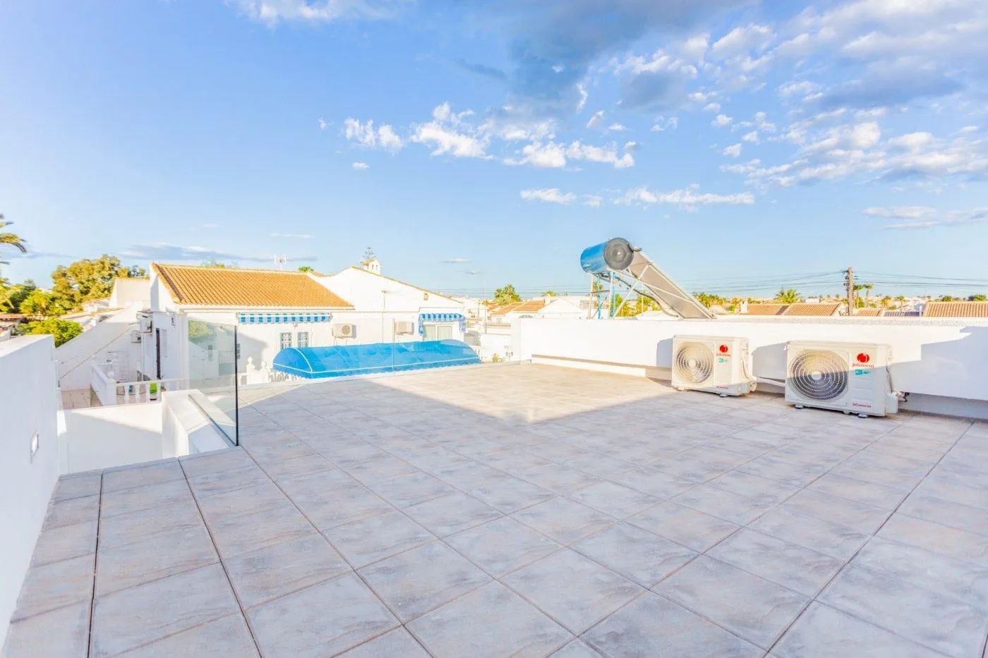 Exclusieve gelijkvloerse villa in Torrevieja – luxe leven op een toplocatie, slechts minuten van de zee foto 17