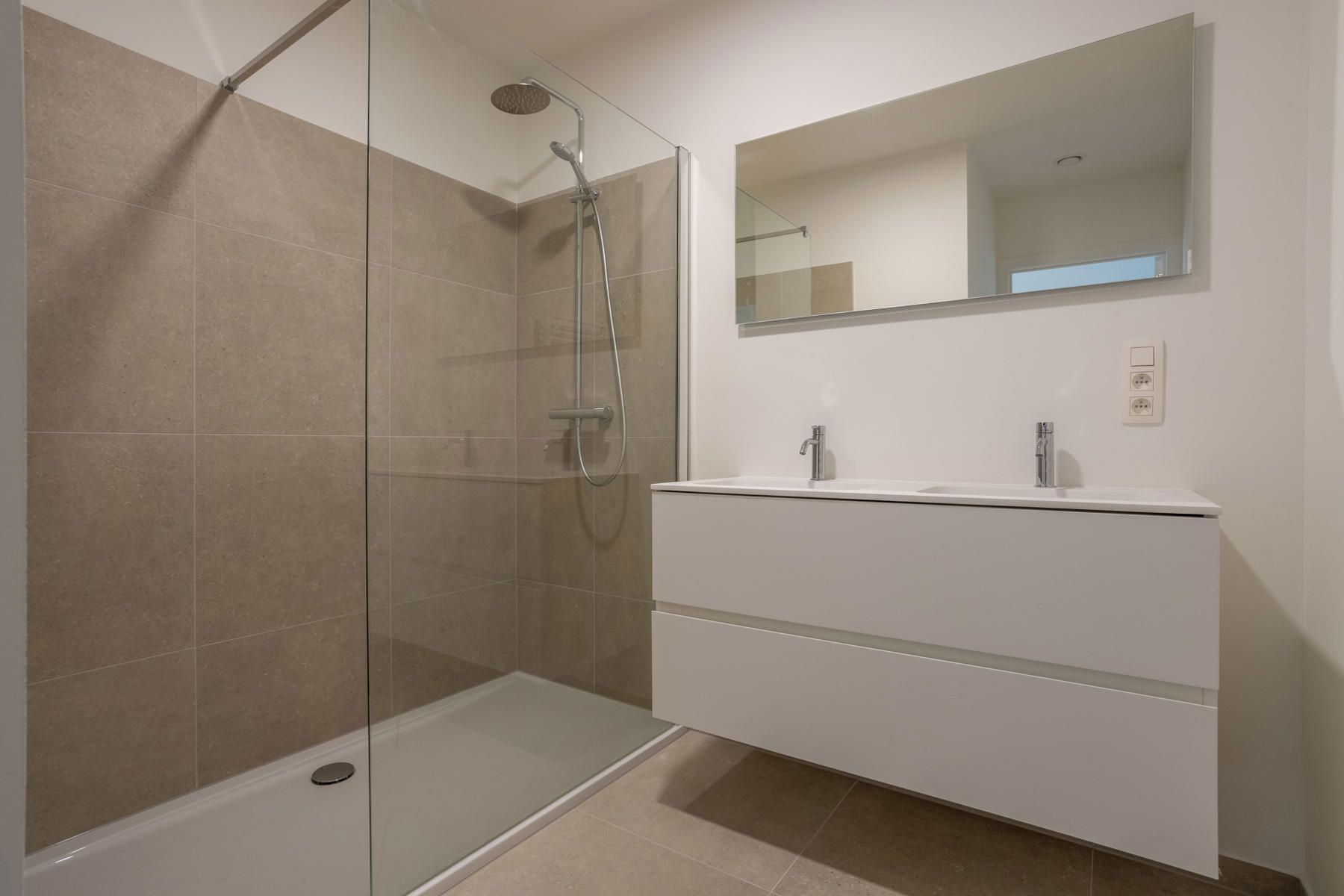 Recent nieuwbouwappartement (2020) op de eerste verdieping. foto 7