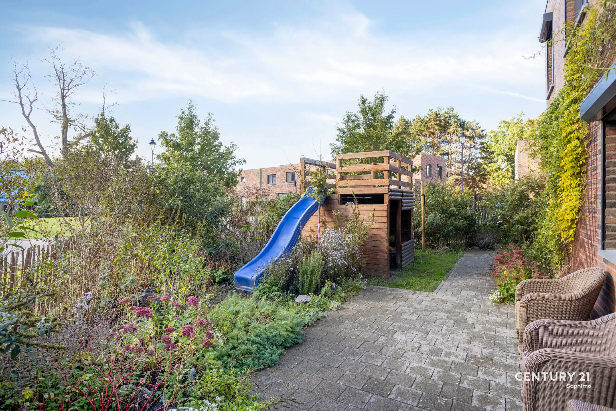 Recente, instapklare woning met 4 slaapkamers foto 27