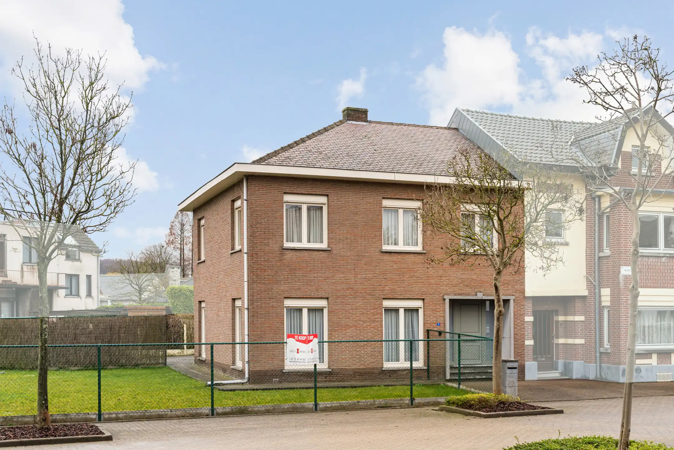 Hoofdfoto van de publicatie: Halfopen woning op 3a58 in het prachtige Kanne