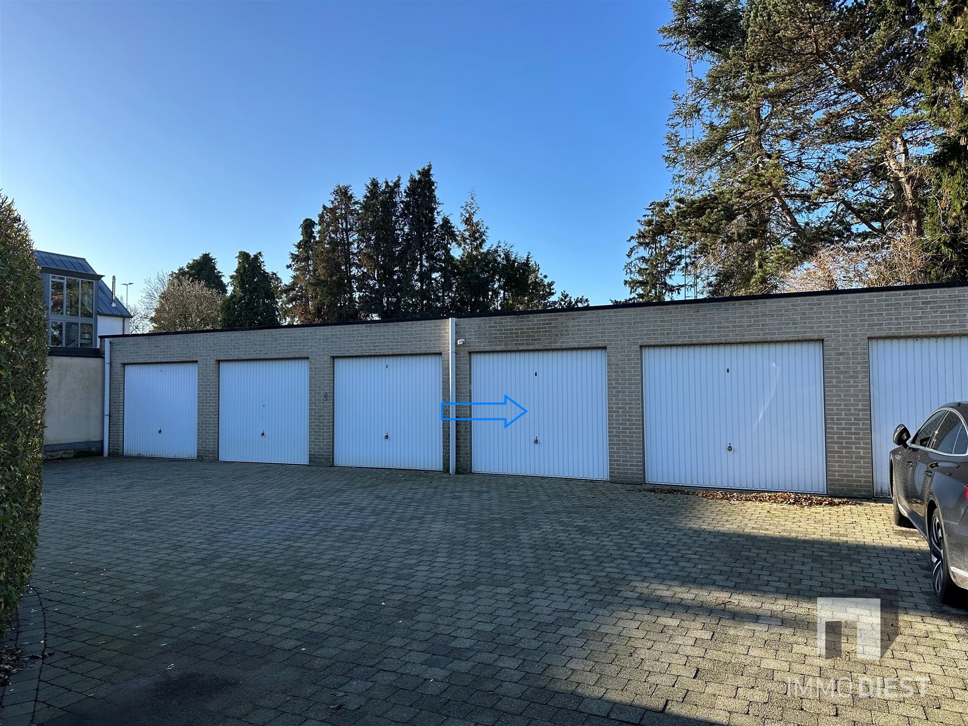 Appartement met 2 slpks, groot terras en garage foto 27