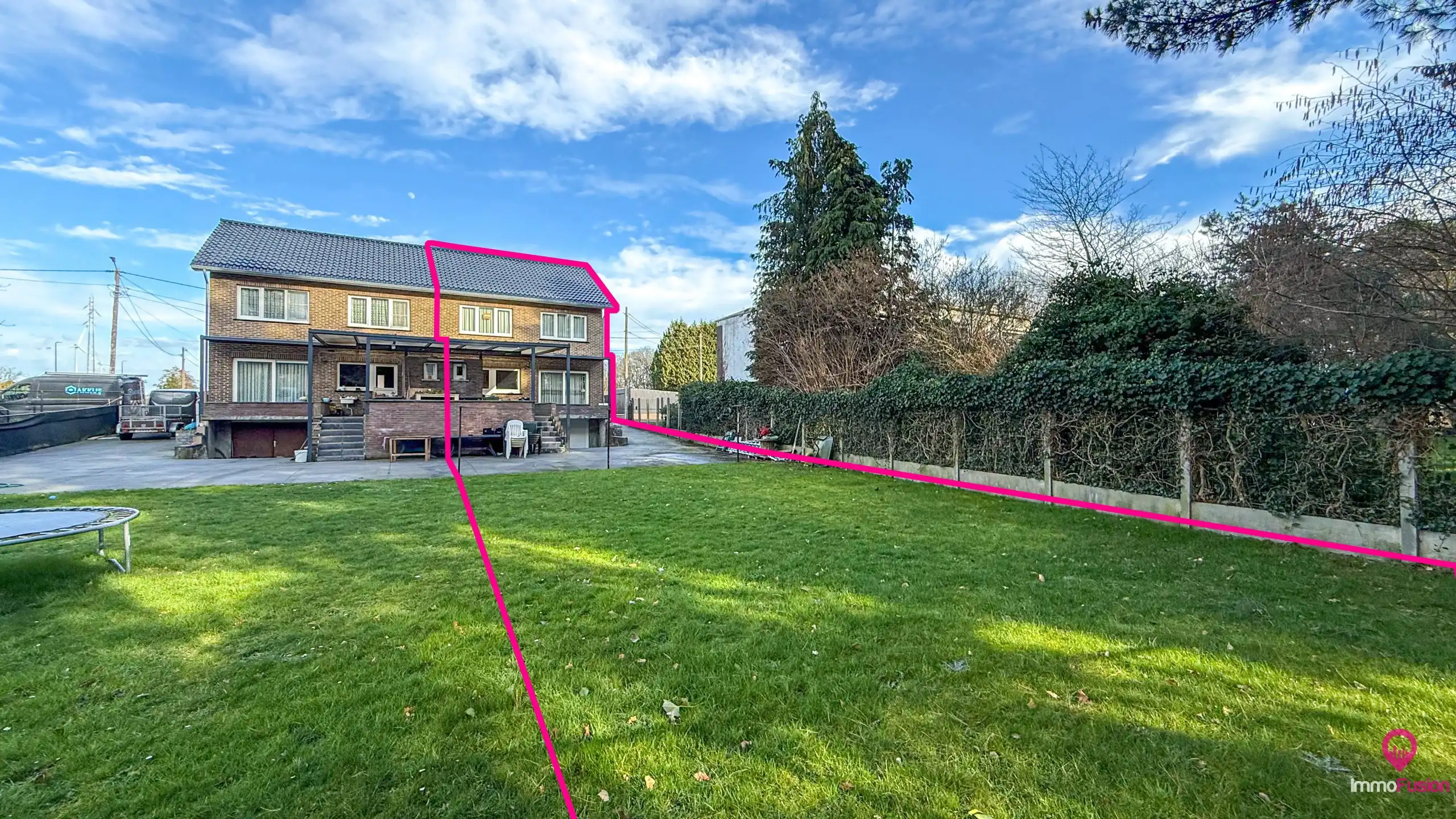 Instapklare woning met 3slpks, kelder en mooie tuin in Ham! foto 32