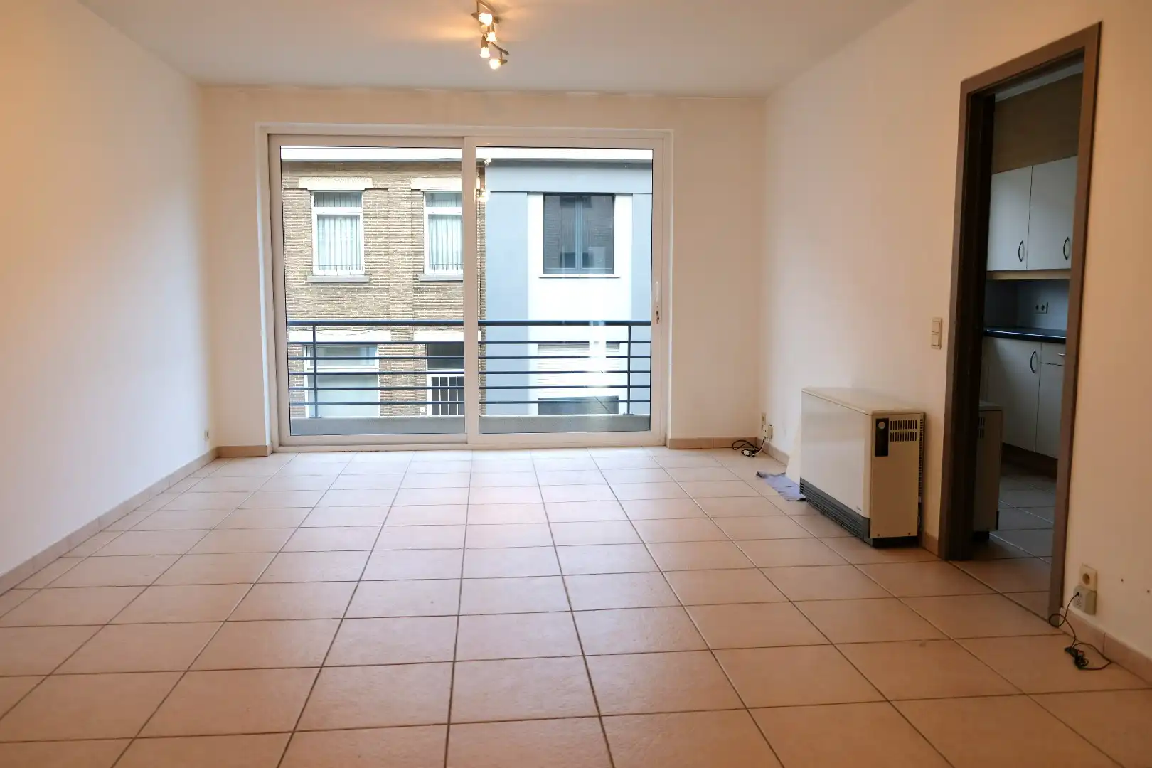 Appartement op de 1e verdieping met 2 slaapkamers + GARAGE foto 6