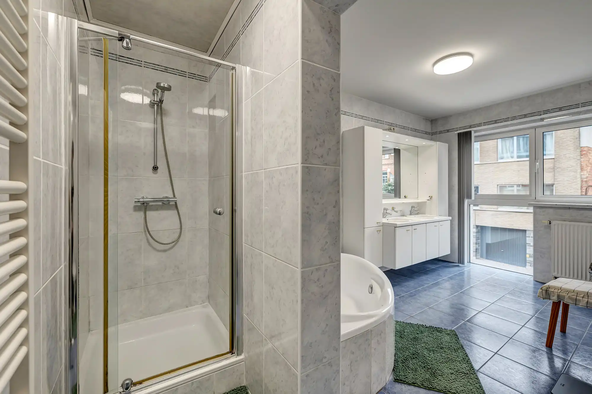 Instapklare, energiezuinige woning met ruime garage foto 19