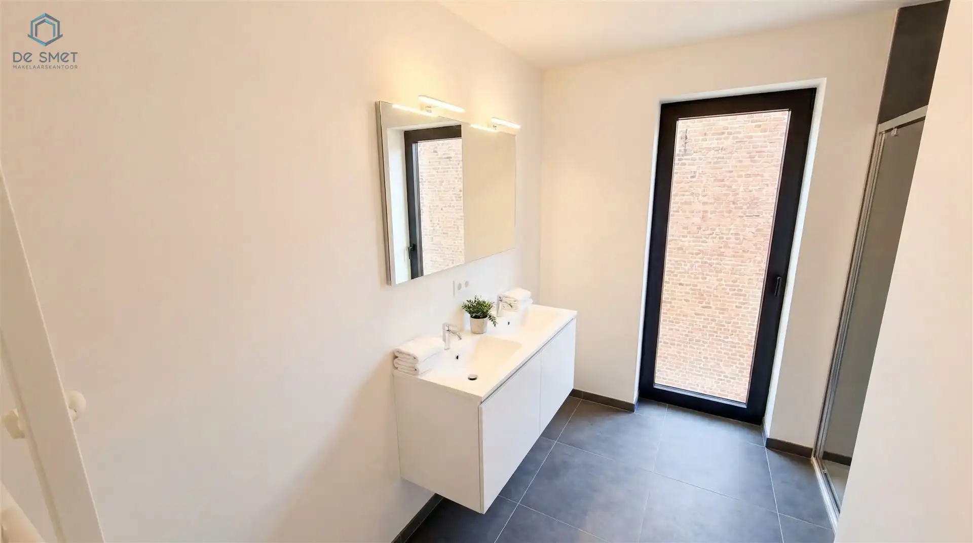 Instapklare nieuwbouwwoning met 4 slaapkamers, 2 badkamers en zonnige tuin foto 18