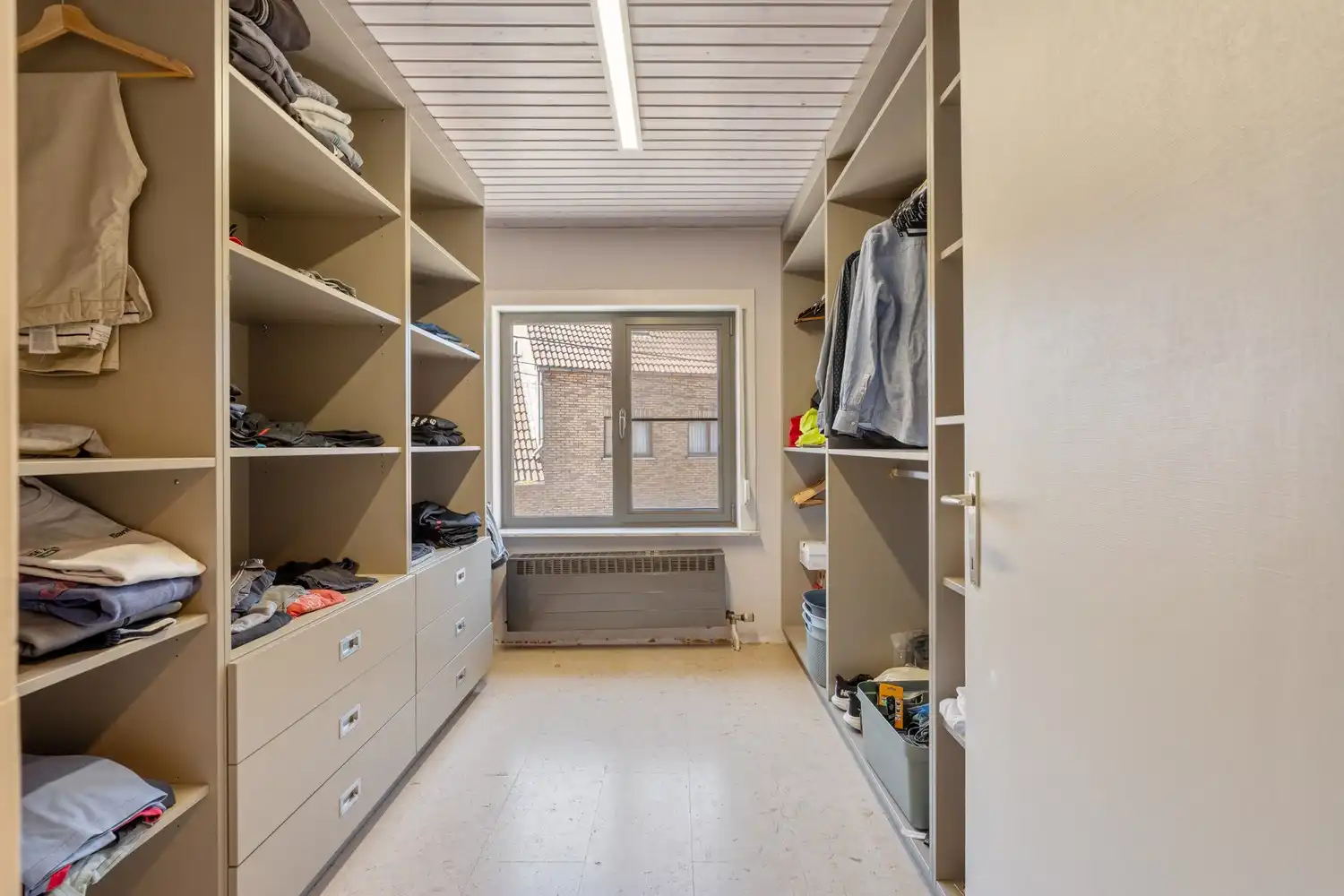 Commercieel pand met ruime handelsruimte, loods én drie-slaapkamer appartement van 160 m² in Wezemaal ! foto 29