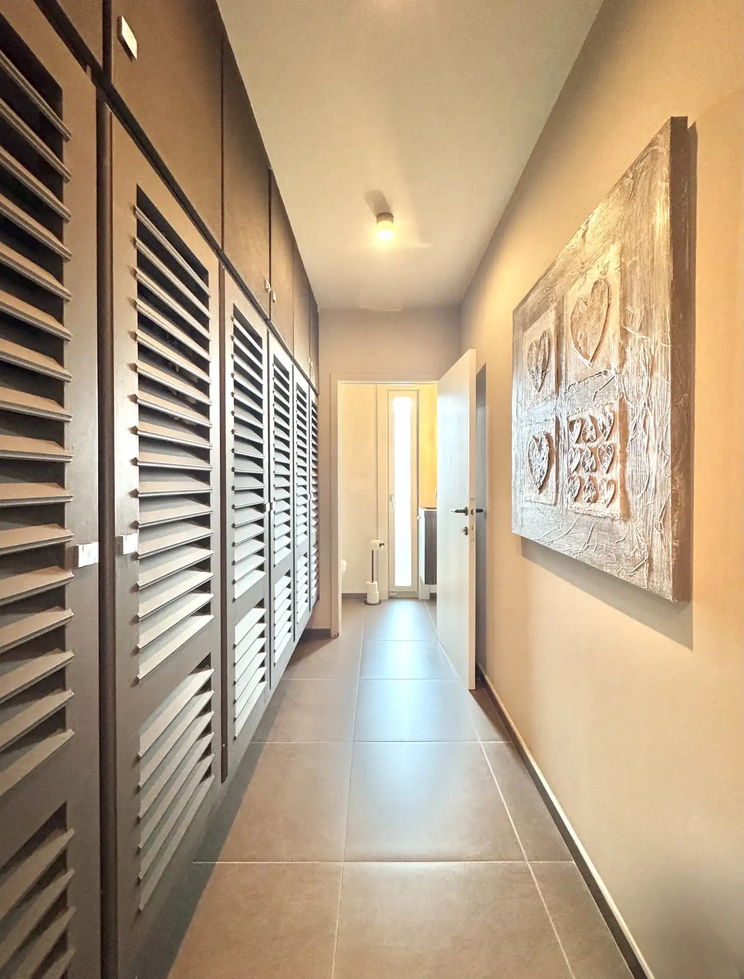 RUIME TIJDLOZE VILLA MET ZWEMBAD foto 7