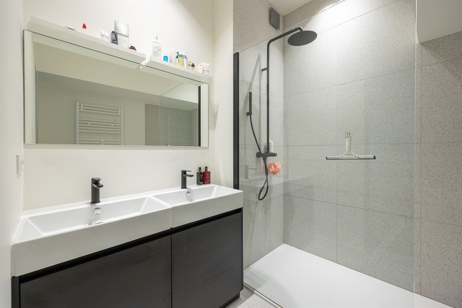 Ruim 2 slaapkamerappartement in het historisch centrum foto 10