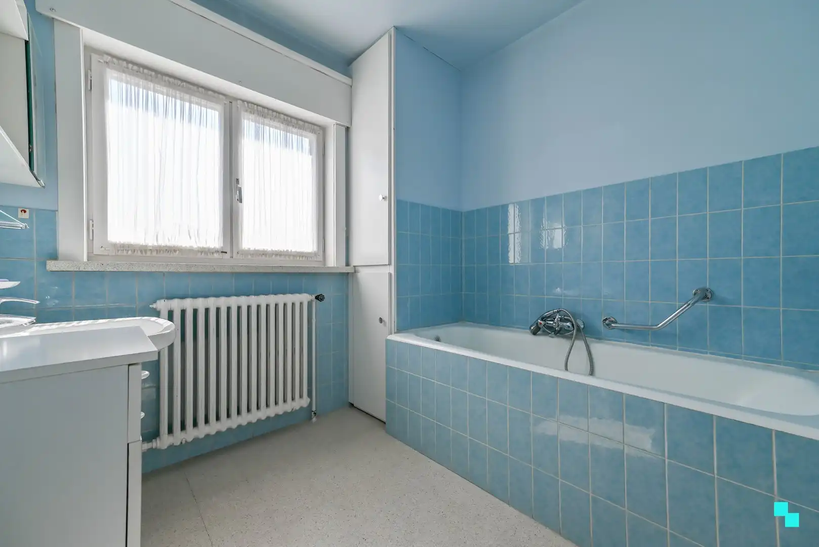 Eéngezinswoning met vier slaapkamers in de Kasteelwijk te Izegem foto 23