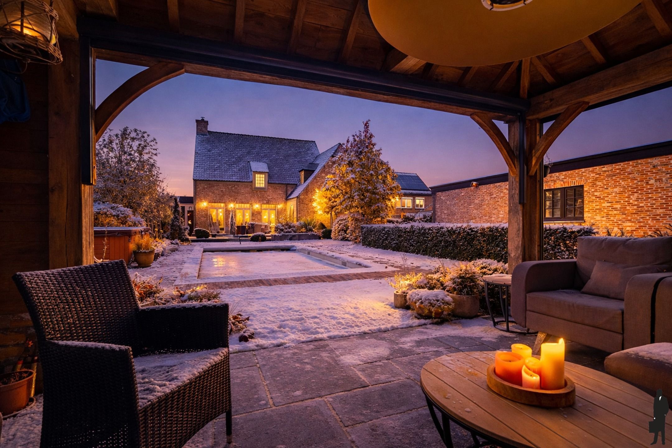 Luxevilla met zwembad, poolhouse, werkhuis en bos in Geel foto {{pictureIndex}}