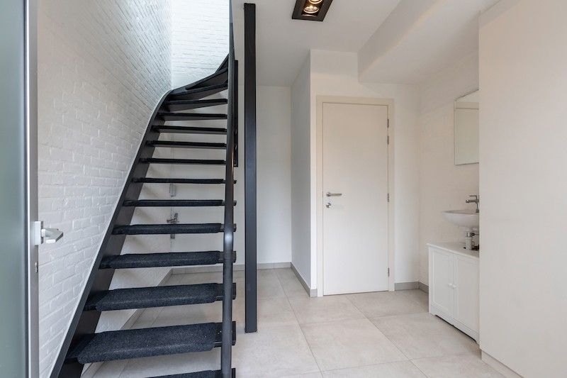 Ruime stadsduplex met terras en privé-koer in het dorpscentrum foto 19
