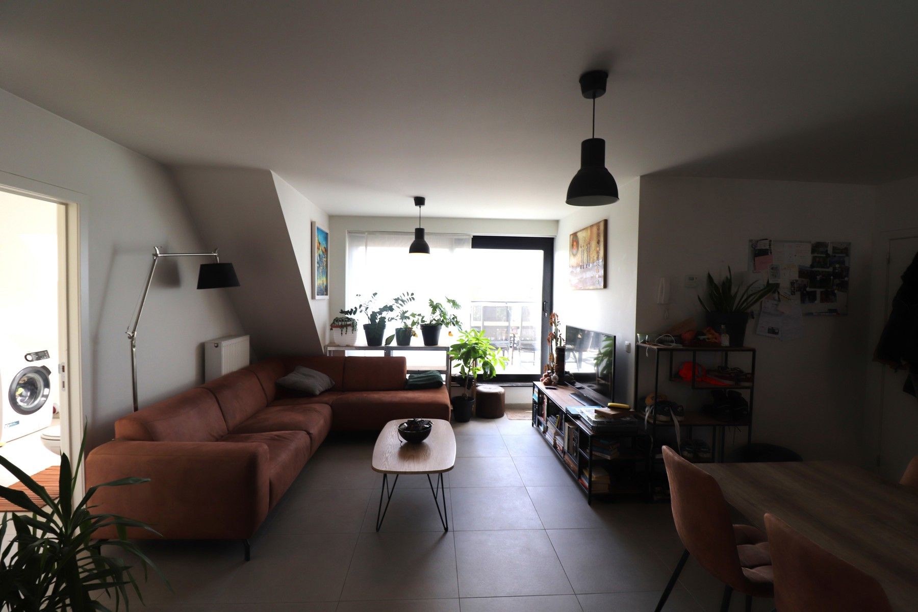 Dakappartement op derde verdieping links met terras en garage. foto 2