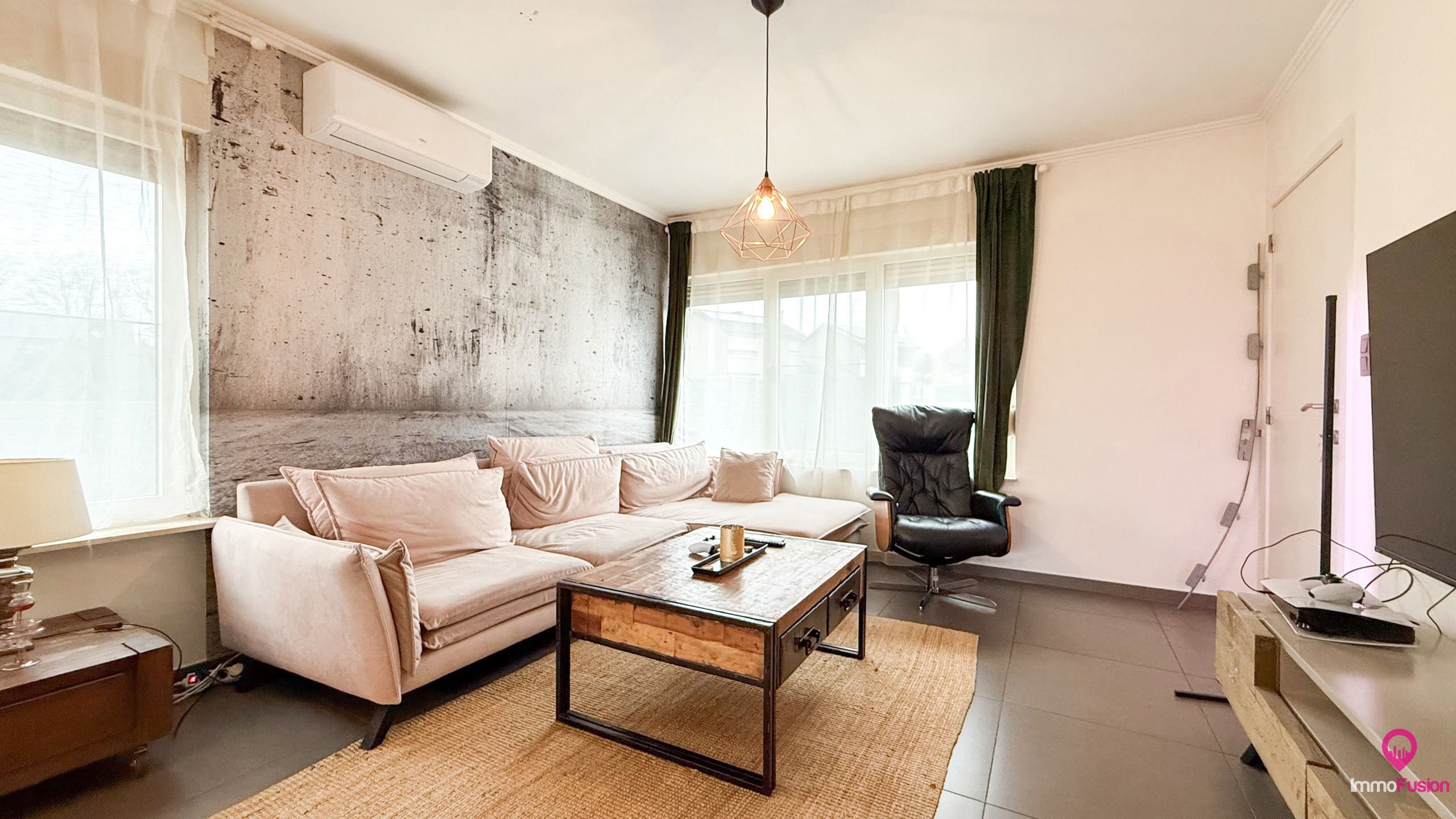 Ruime woning met mogelijkheid tot zelfstandige activiteit! foto 5
