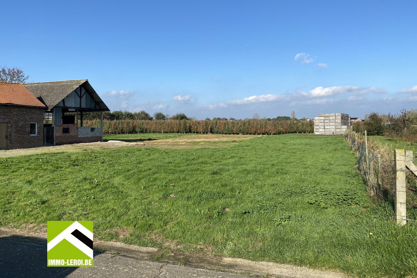 Landelijk gelegen hoeve op 40 are - Te renoveren - met goedgekeurde vergunning foto 3