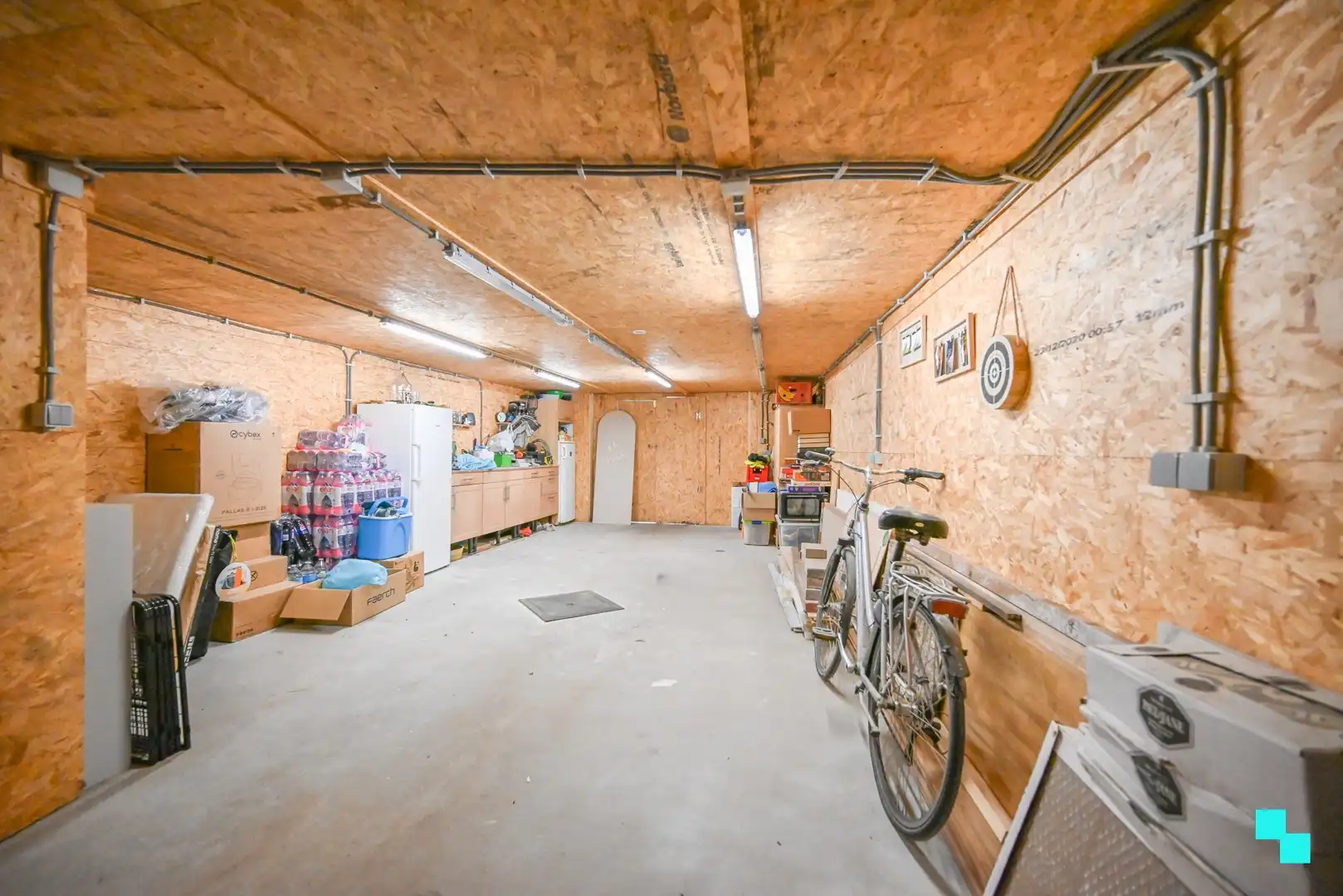 Bel-etagewoning nabij het centrum van Waregem! foto 24