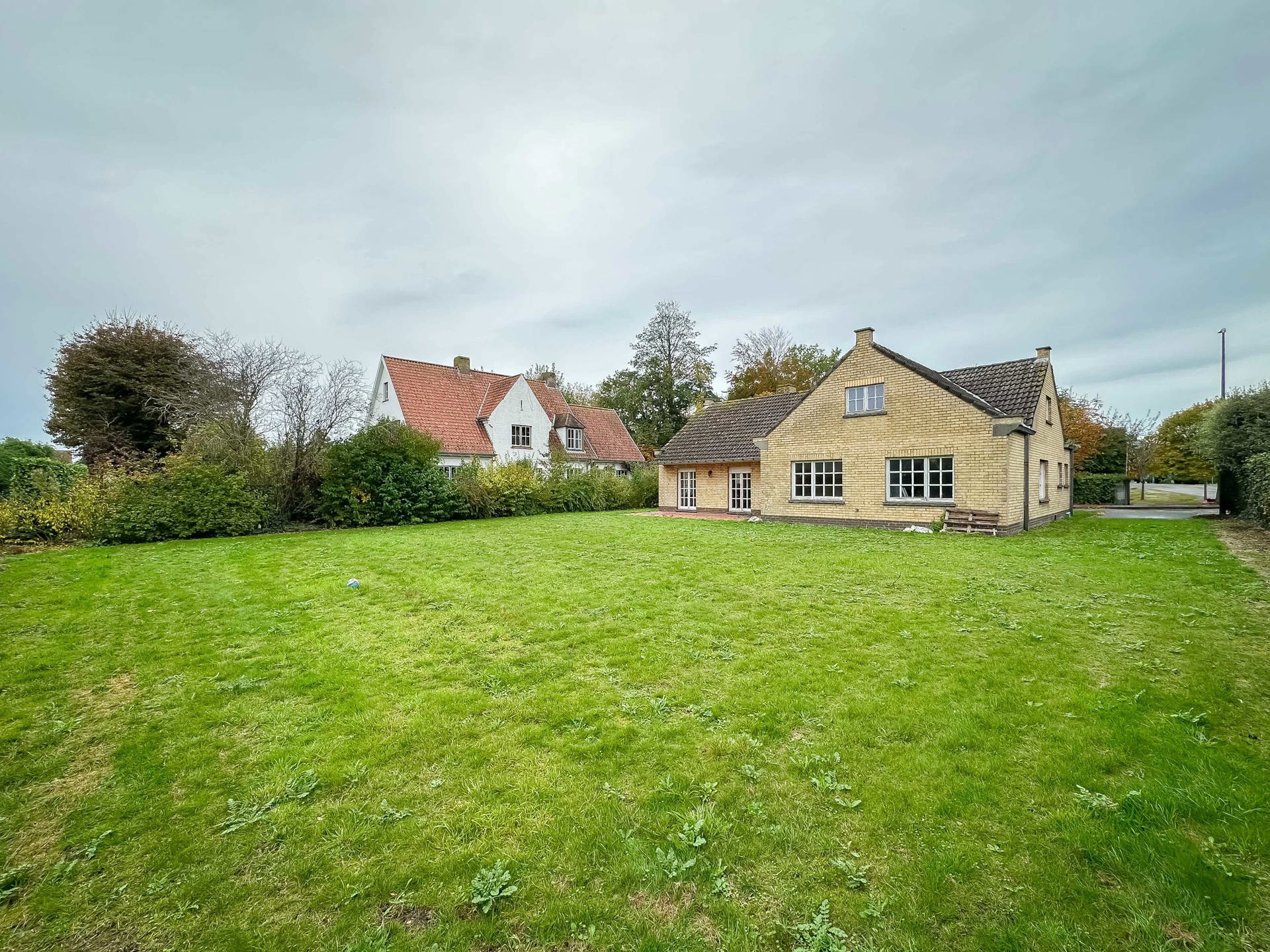 VOOR DE SNELLE BESLISSER: Te renoveren villa of BOUWGROND! foto 6