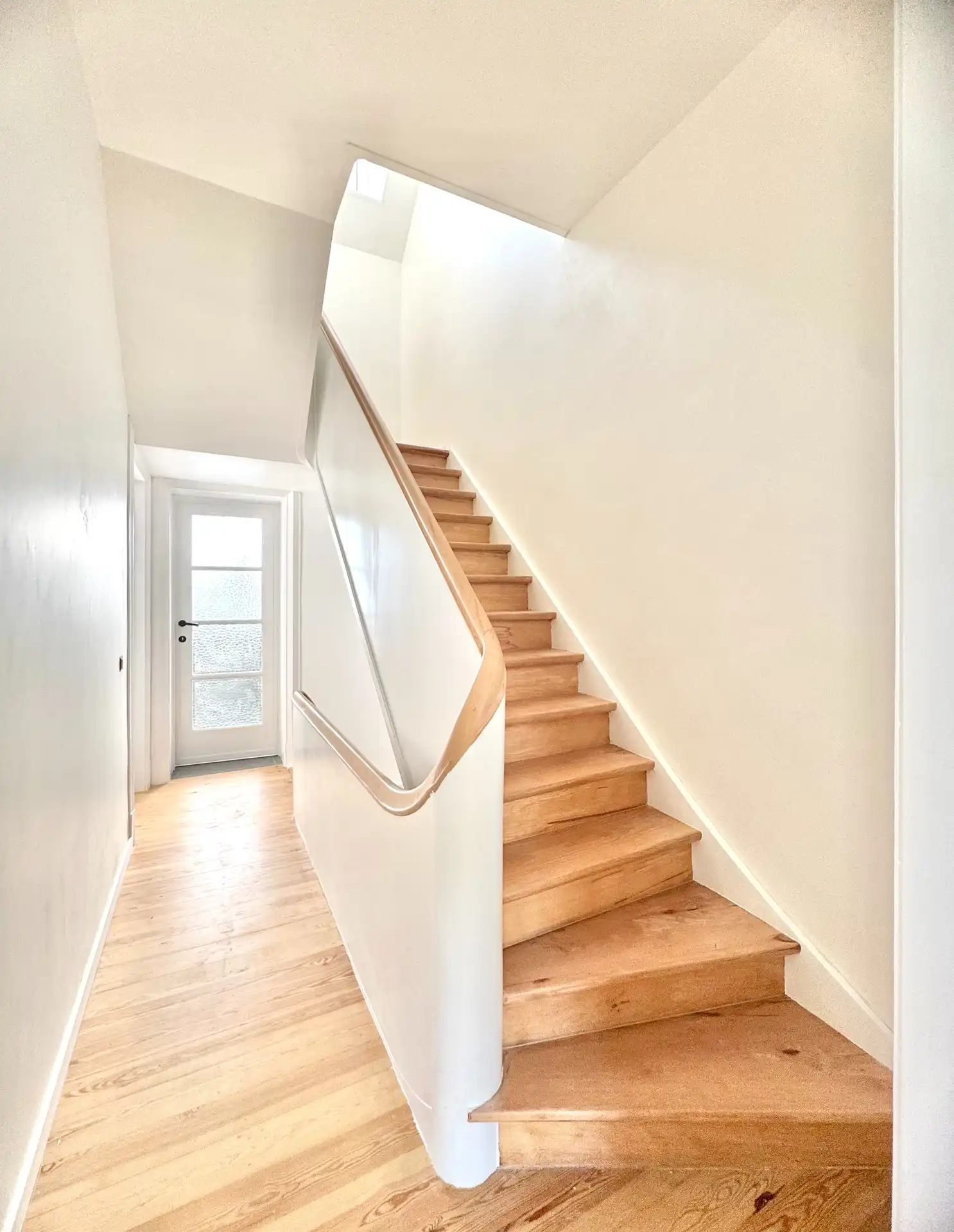 GERENOVEERDE HERENWONING | 3 KAMERS | TUIN | CENTRUM KORTRIJK foto 28