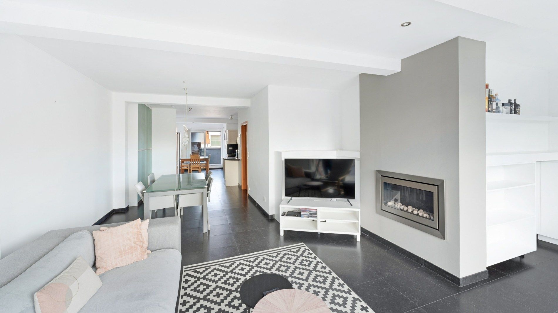 Ruim duplex appartement met zonnige terrassen in hartje Knokke foto 2