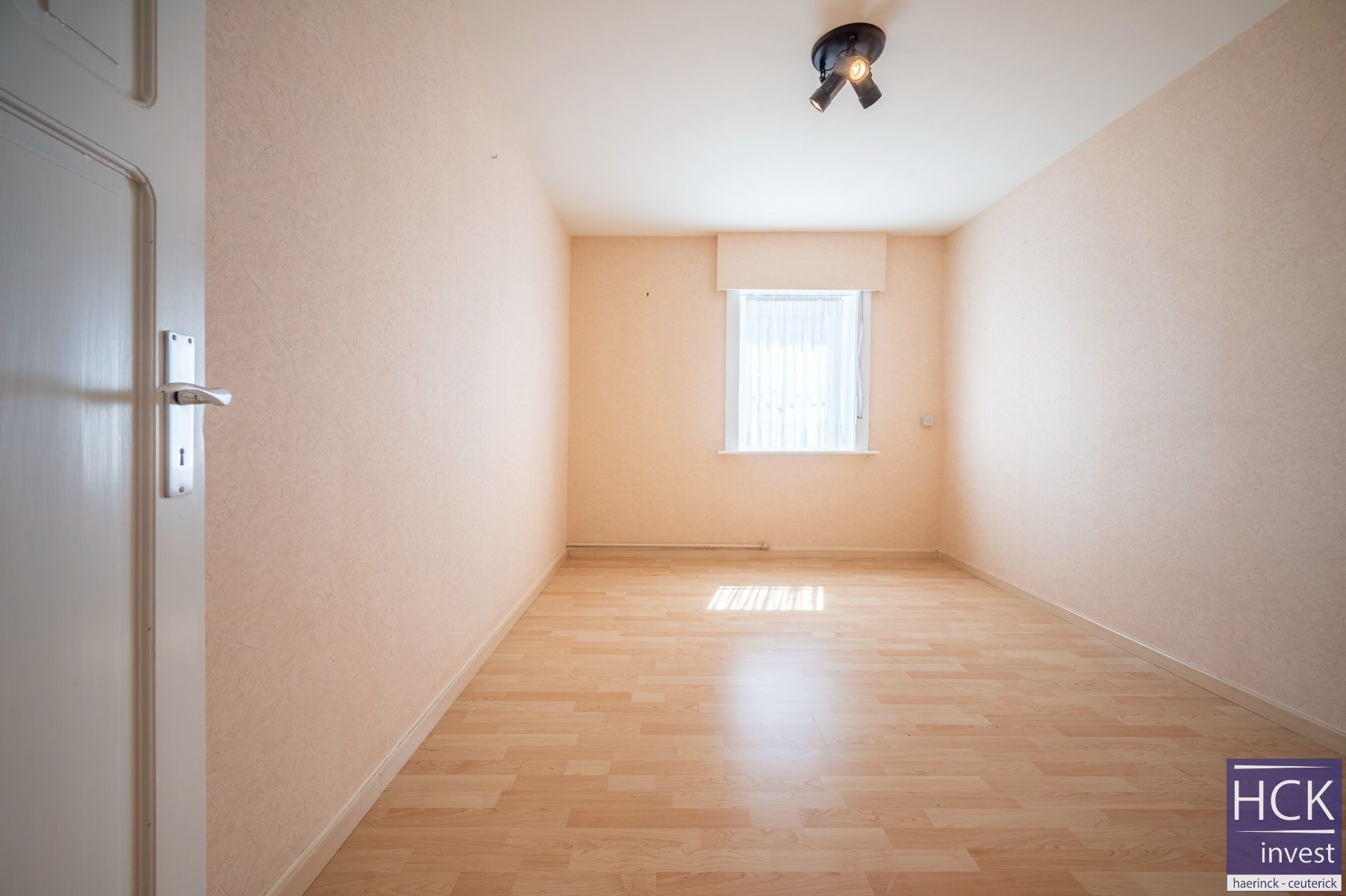 WINGENE - Kraaknette woning met 3 SLPK, inpandige garage én tuin foto 19