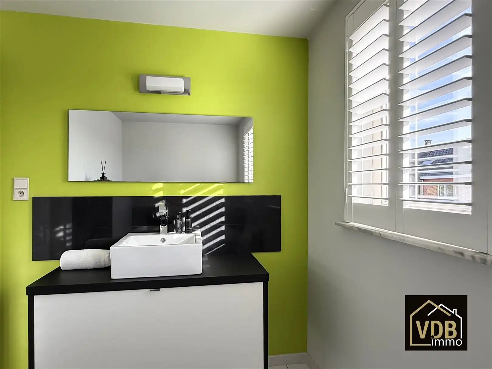 Instapklare halfopen bebouwing met 3 slaapkamers foto 15